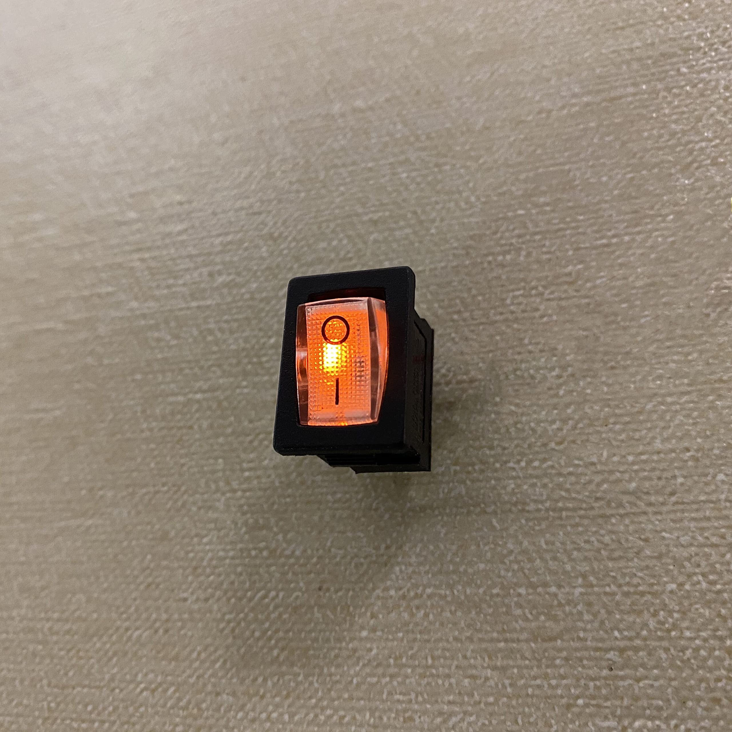 Amazon.co.jp: SMZ 照明付きロッカースイッチ RS-601 LECI 3ピン 2