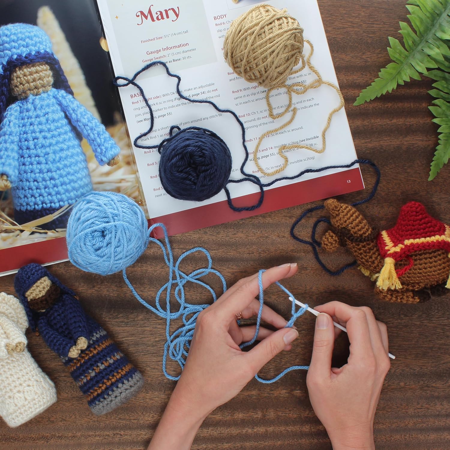 Leisure Arts Crochet Nativity Kit - Amigurumi - 8-Piece Set and 60 Page Instruction Book.
