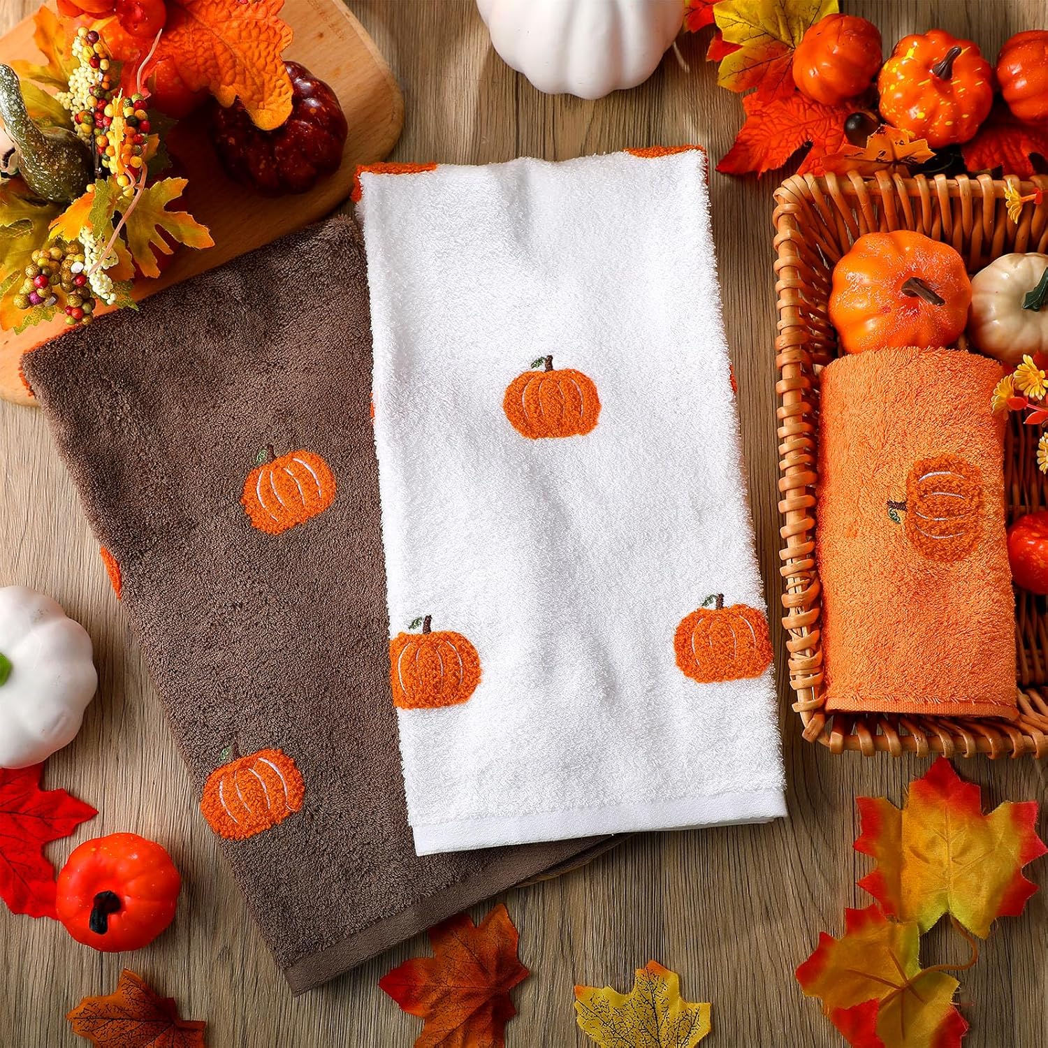 Oudain 3 Pcs Fall Hand Towels Embroidered 100% Cotton Thanksgiving Pumpkin Decorative Bath Towels for Autumn Farmhouse Bathroom Kitchen Holiday Party Decor Gift Supplies 13.7 x 29.5 Inch - Image 3