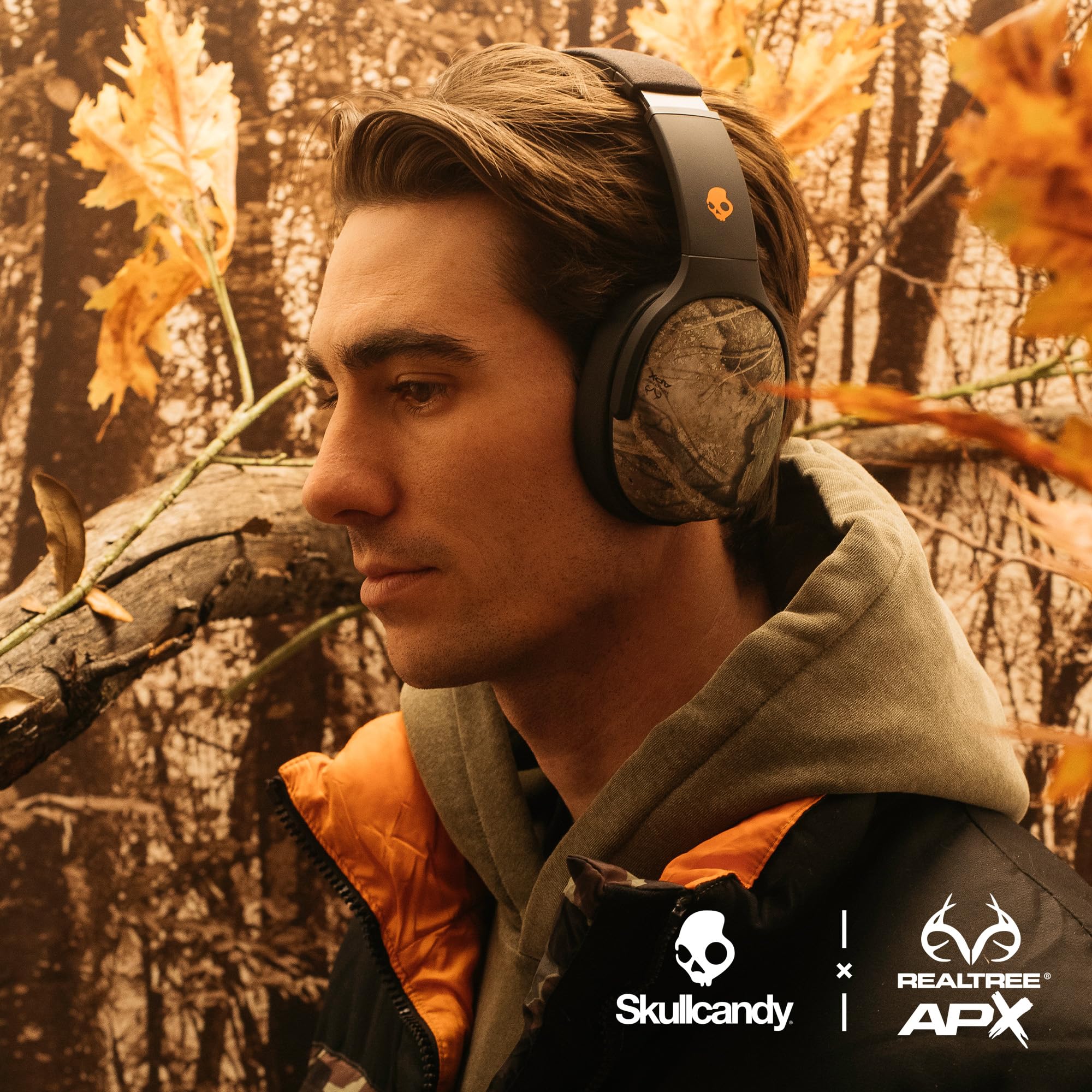 Skullcandy Crusher Evo - Cuffie Bluetooth wireless con bassi multisensoriali, isolamento acustico, fino a 40 ore di batteria, microfono per iPhone e Android, Realtree APX nero/arancione