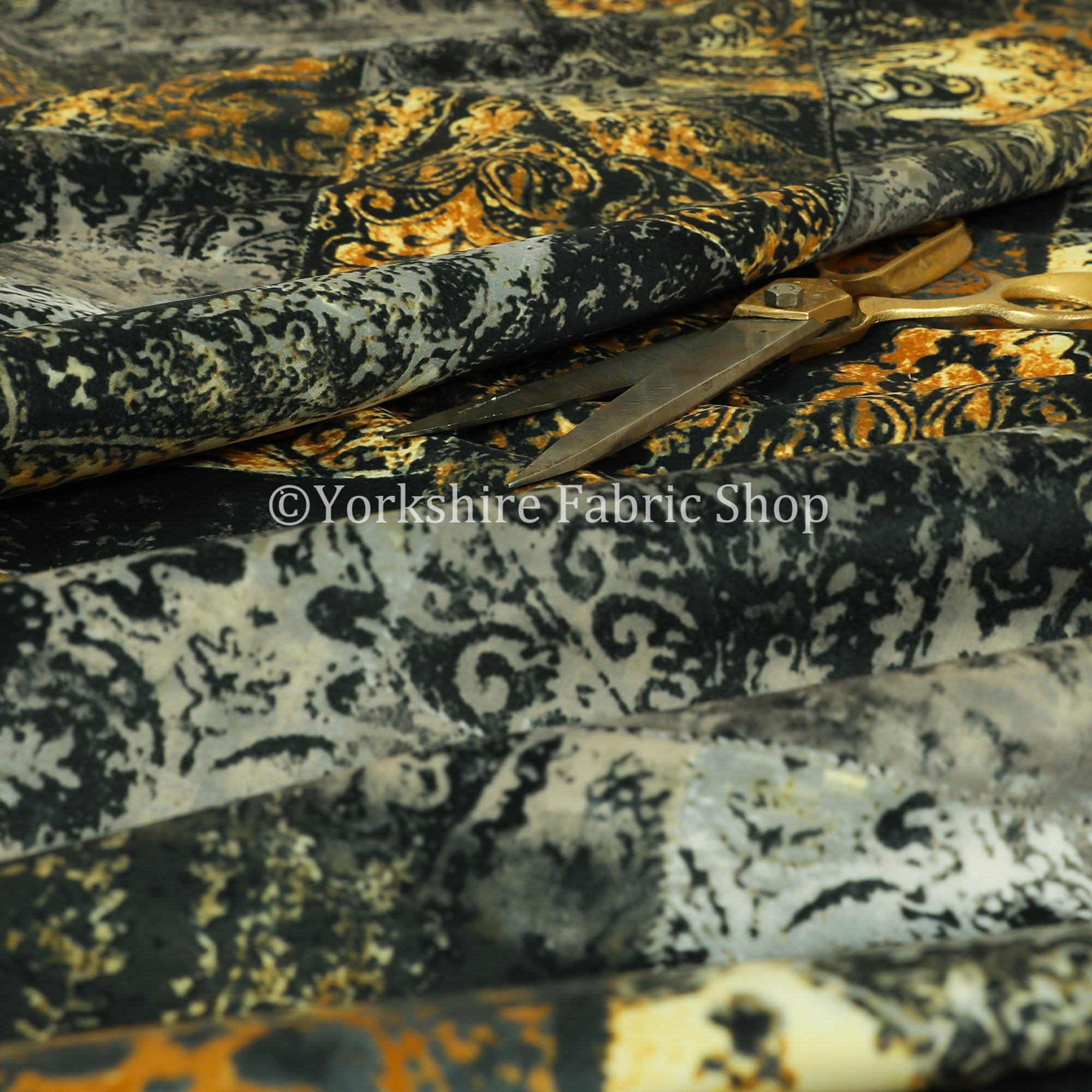 Soft Printed Velvet Patchwork Damask Traditional Pattern Upholstery Fabric by The Metre (Gold, 10cm x 8cm Sample)