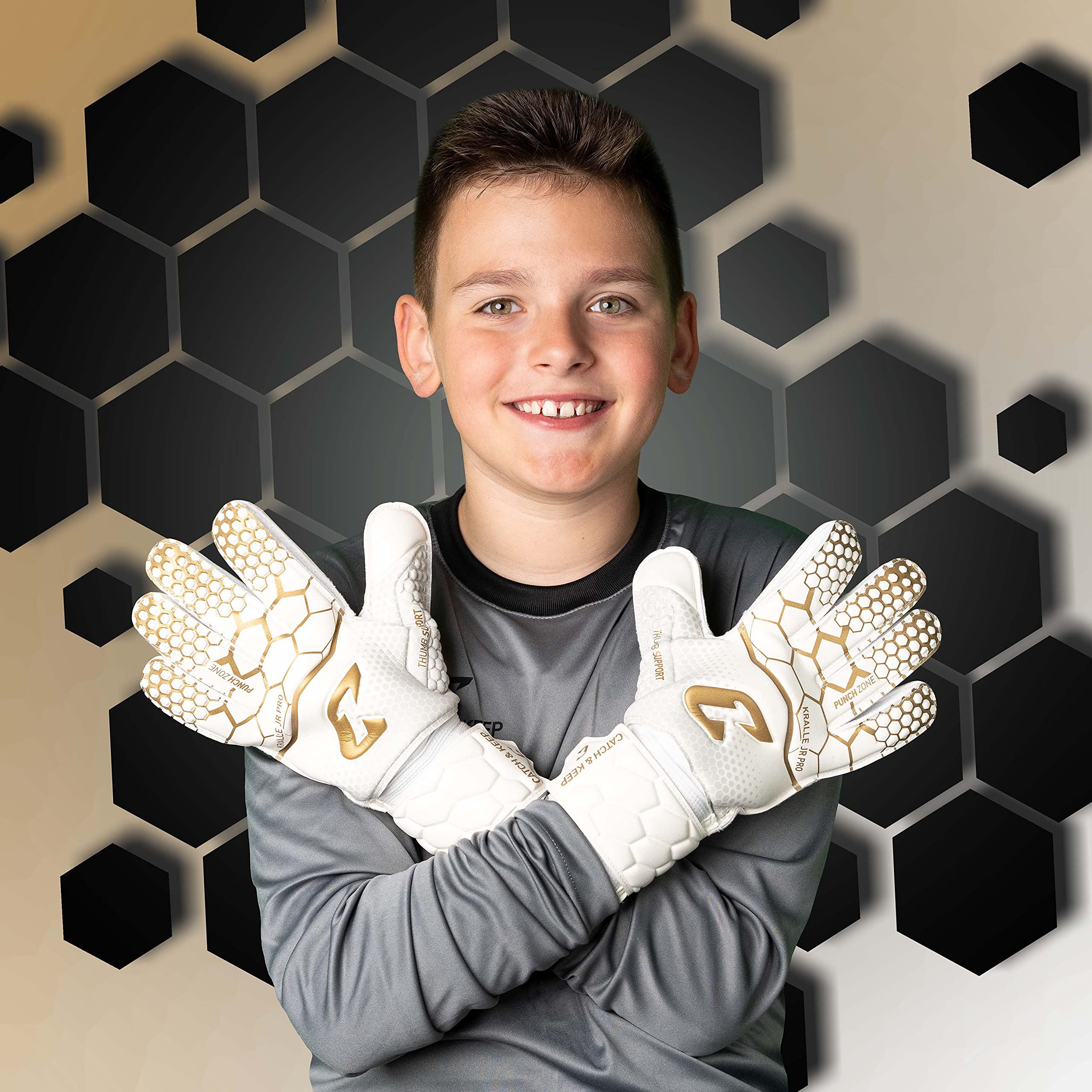 CATCH & KEEP Guanti da portiere Kralle Junior Pro 3.0 - Guanti portiere bambino - Falcon Grip ultra forte - Ottima vestibilità per bambini (4, Oro/Bianco)