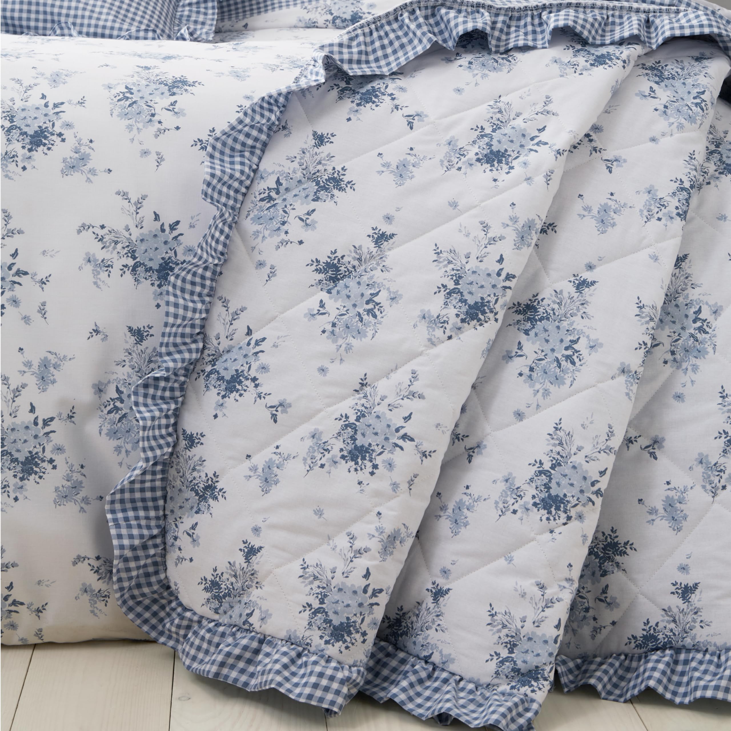 Catherine Lansfield Lucie Floral Bedspread Throw