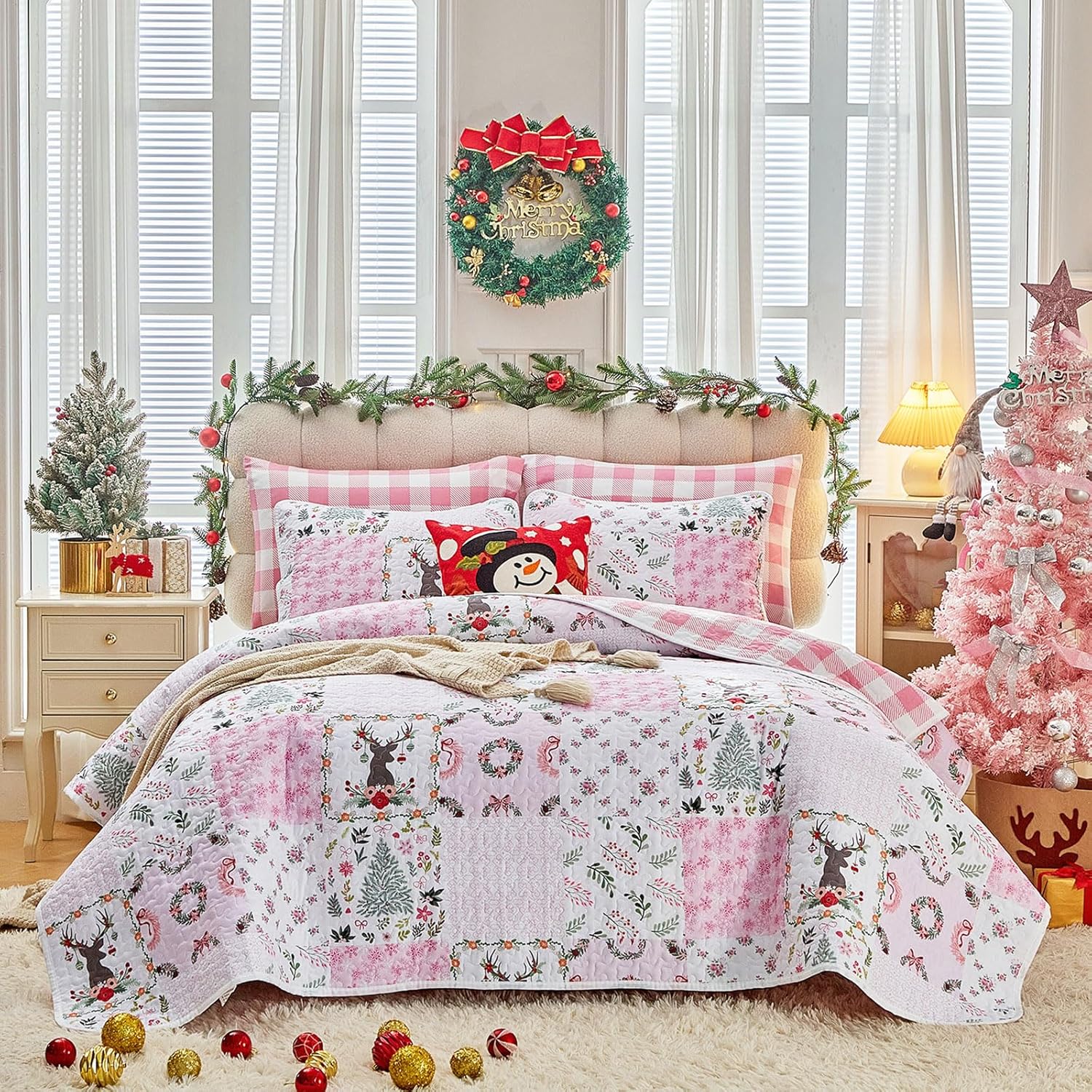 Joyreap 3pcs Christmas Quilt Set Queen, Pink Xmas Patchwork Design, Lightweight Microfiber Bedspread Coverlet for All Season- 88x88 inches