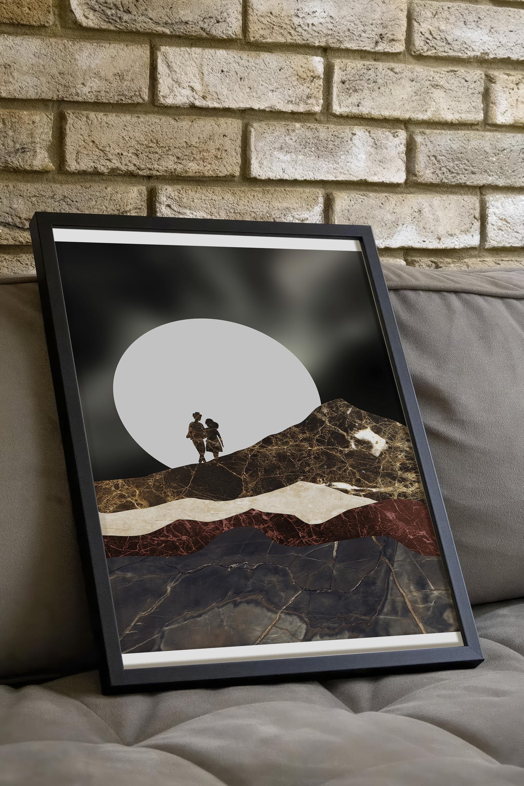 Zestia Siyah Çerçeveli Tablo, Çift Silueti, Büyük Ay Arka Planı, Kolaj Stil Poster No: 106604 30 x 40
