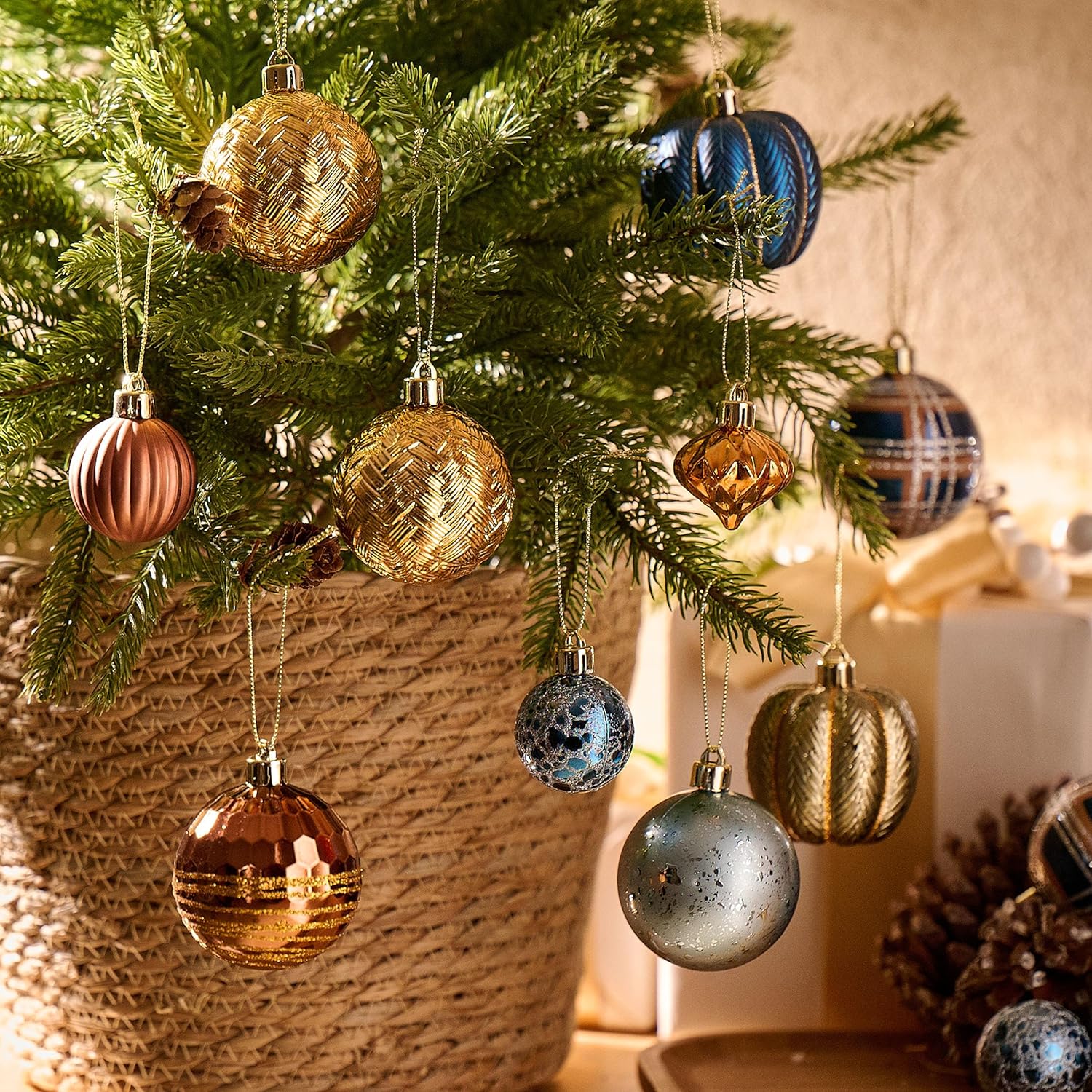DecorbyHannah Woodland Christmas Ornaments Set, 21ct Blue Copper Bronze Ornaments for Christmas Tree Decorations, Shatterproof Plastic Decorative Hanging Ball Set for Xmas Holiday Indoor Party Decor