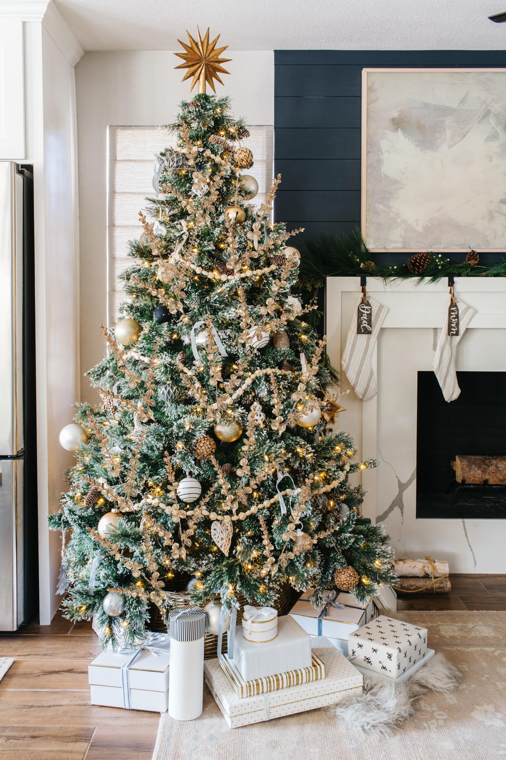 8PCS Christmas Eucalyptus Leaves Glitter Eucalyptus Stems, 65CM Champagne Gold Artificial Christmas Tree Decorations - Image 3