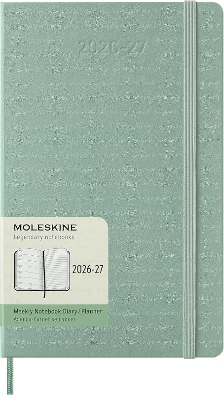 Moleskine 2026-27 Agenda semanal de 18 meses, grande, verde salvia, tapa dura | Julio de 2026 a diciembre de 2027 Planificador semanal grande (5" x 8,25") de 208 páginas con páginas de notas a rayas, pegatinas y bolsillo expandible.