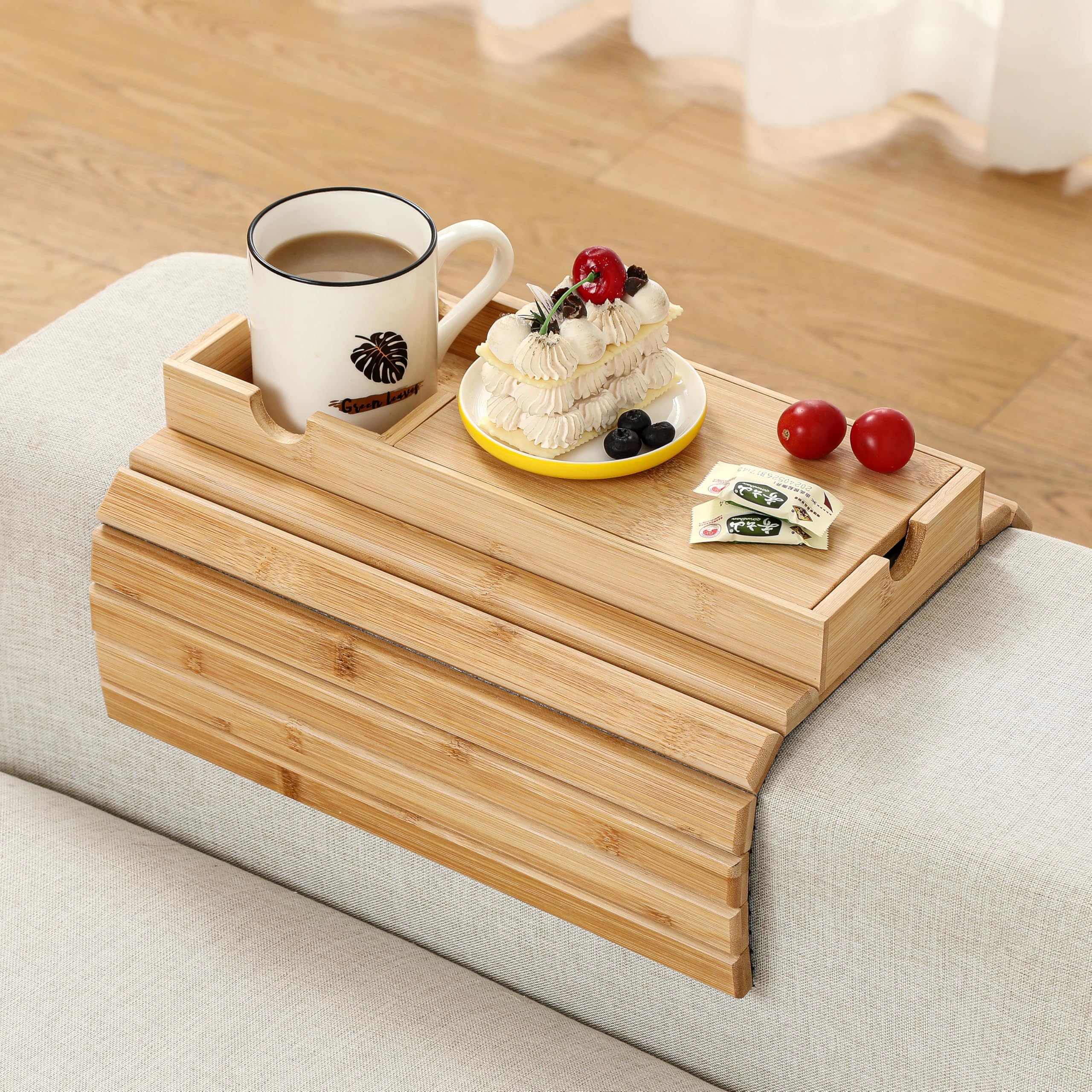 Sofa-Armlehnen Tablett, Bambus Großes Couch-Cup-Halter mit verstecktem Staufach, Tragbarer Anti-Verschütt-Getränke- und Snack-Halter für Fernbedienungen