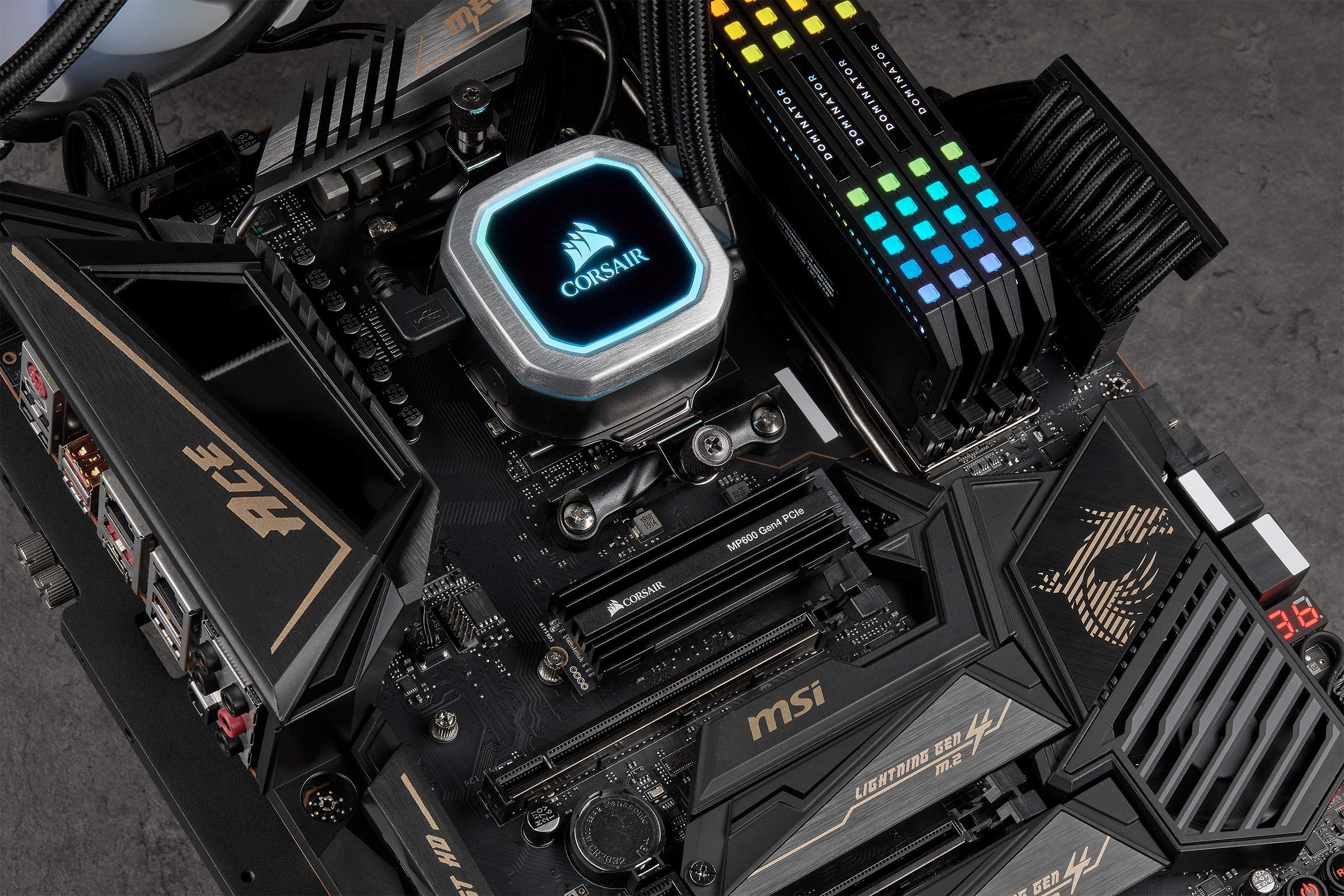 Corsair MP600 500GB M.2 NVMe PCIe x4 Gen4 SSD (Lesegeschwindigkeitenvon bis zu 4.950 MB/s sowie sequenziellen Schreibgeschwindigkeiten bis 2.500 MB/s) Schwarz