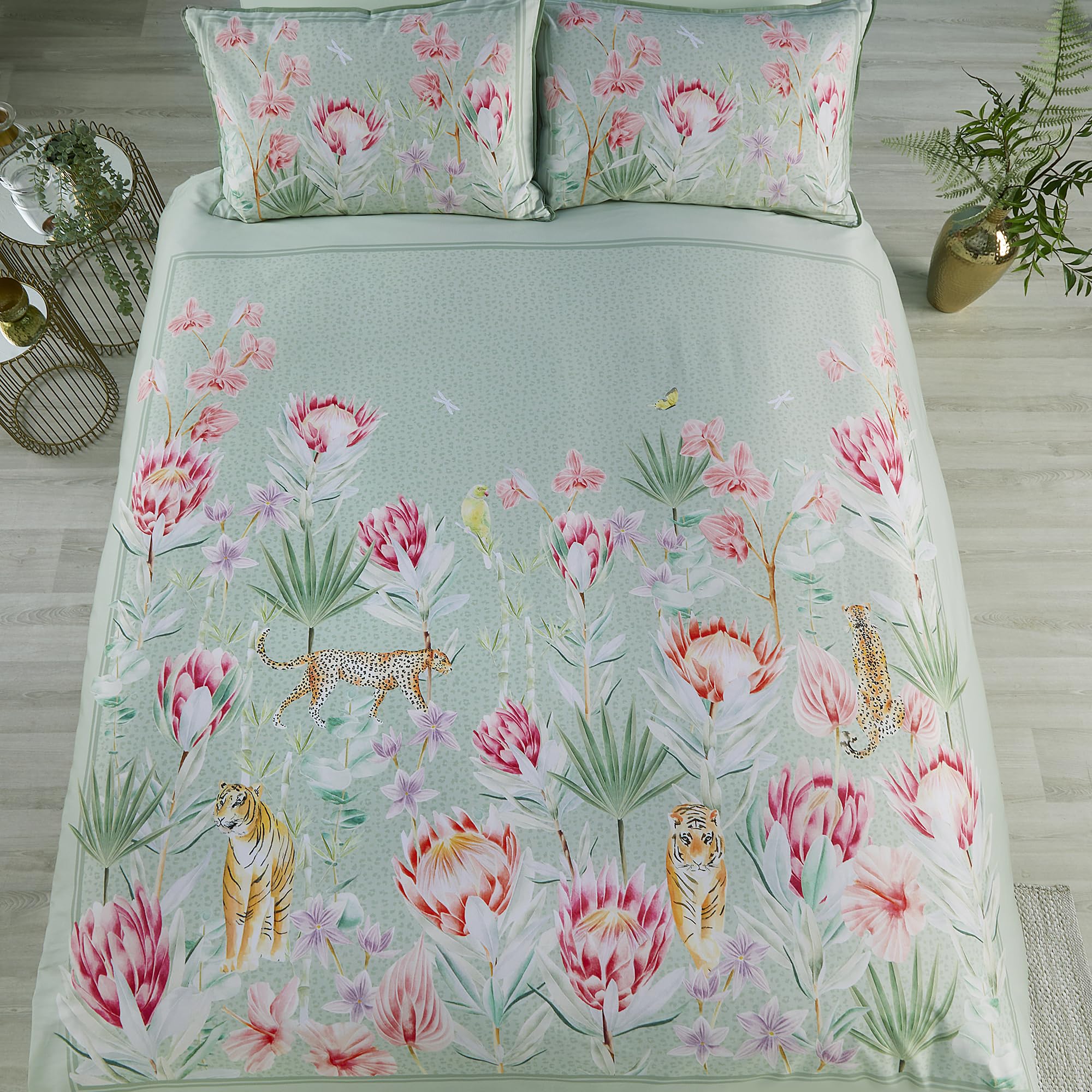 Soiree, Green Floral & Tiger Duvet Cover, Double Bedding Size (200 x 200cm), Premium Quality 500 Thread Count - Image 4
