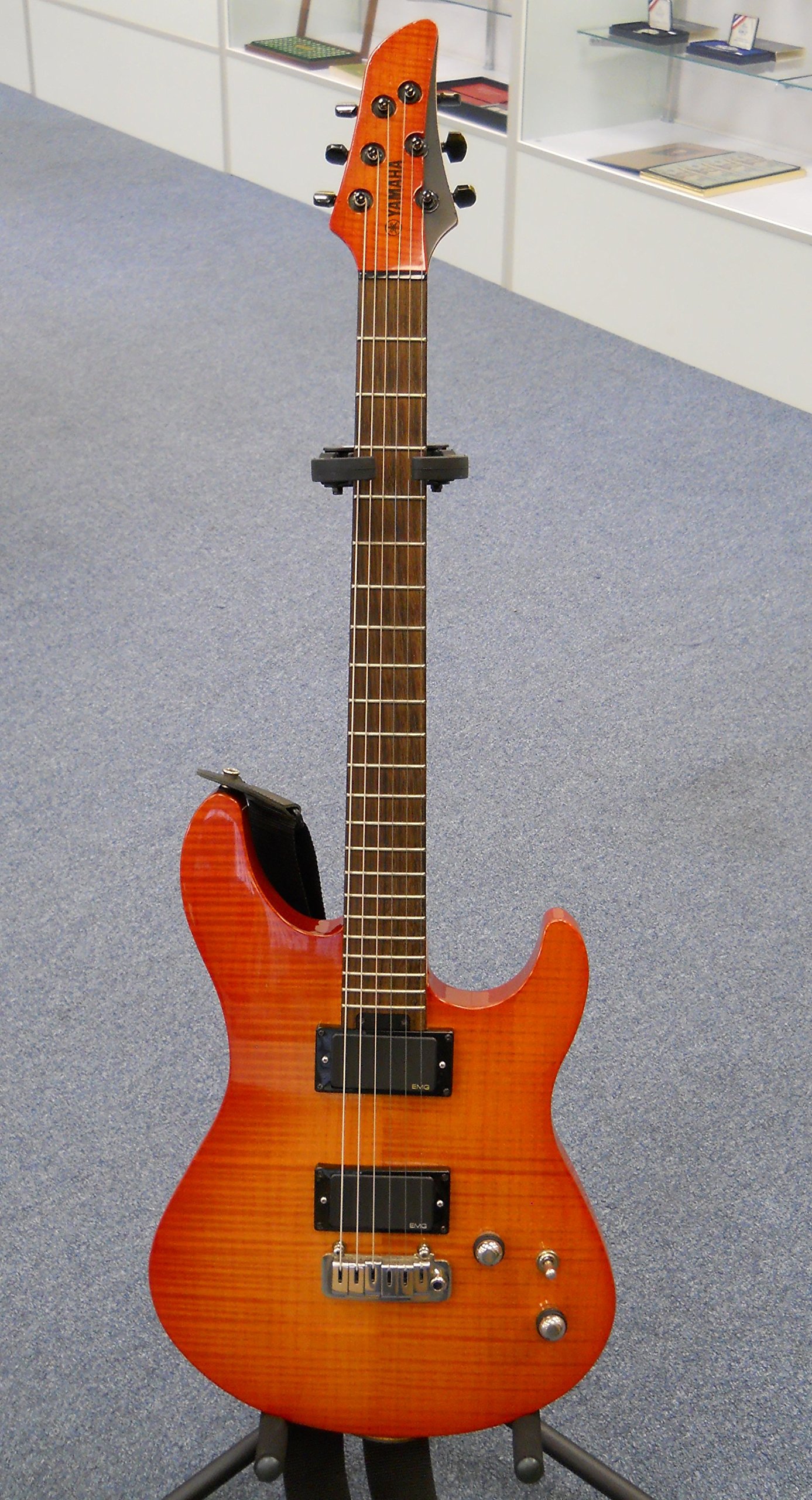 Yamaha rgx620z Guitarra Eléctrica Color Ámbar : Amazon.com.mx