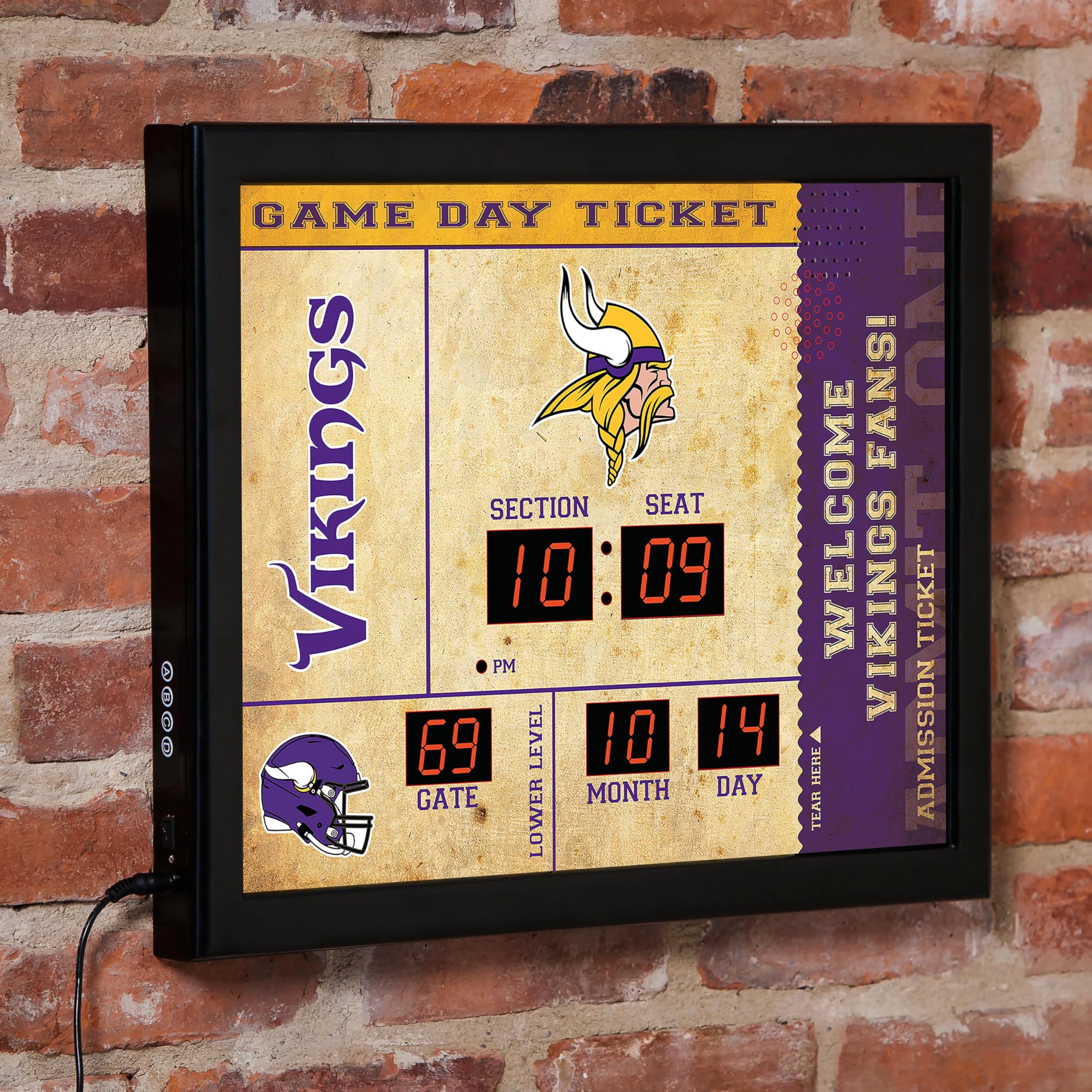 Amazon.com: NFL Minnesota Vikings Scoreboard Digital Wall Clock