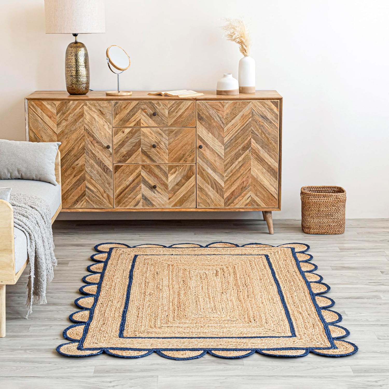 Scallop Pattern Jute Bohemian Area Rug (4'x6', Navy)