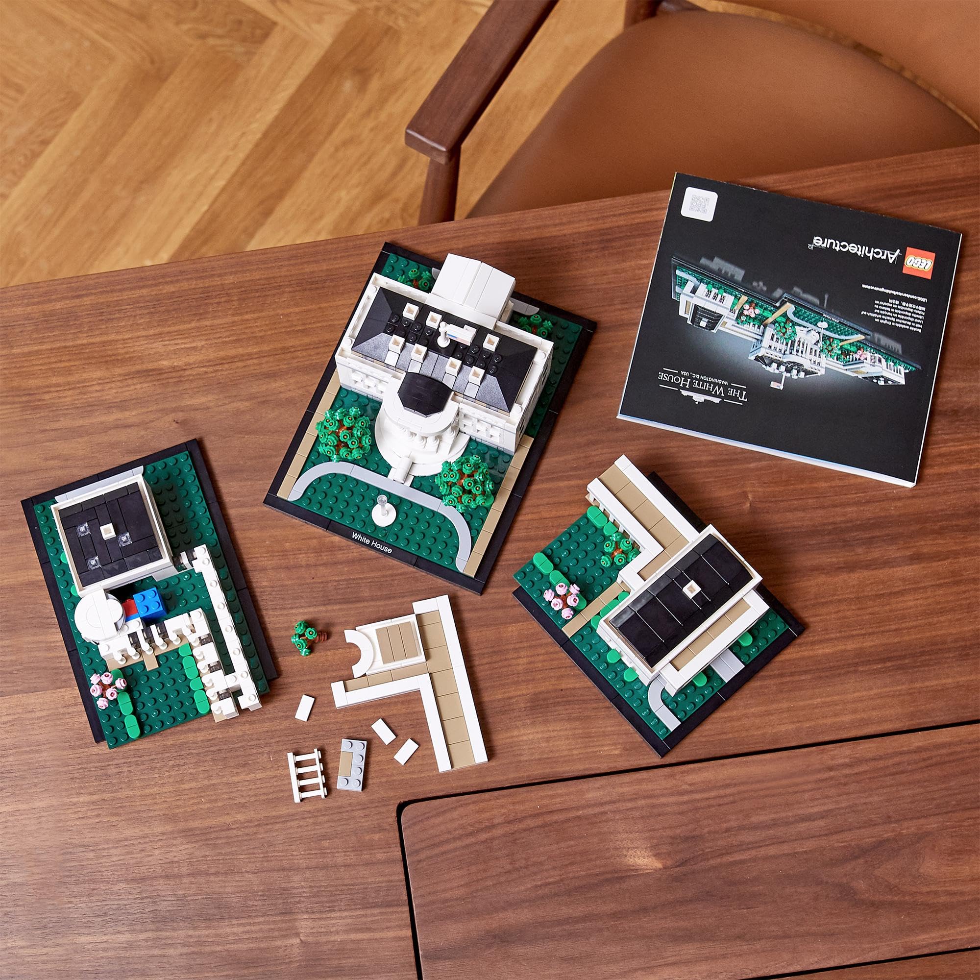 LEGO Architecture La Casa Bianca, Modellino da Costruire, Progetto Fai da Te da Collezione, Set di Decorazione per la Casa, Hobby Creativo per Adulti, Idee Regalo per Uomo, Donna, Lui o Lei 21054