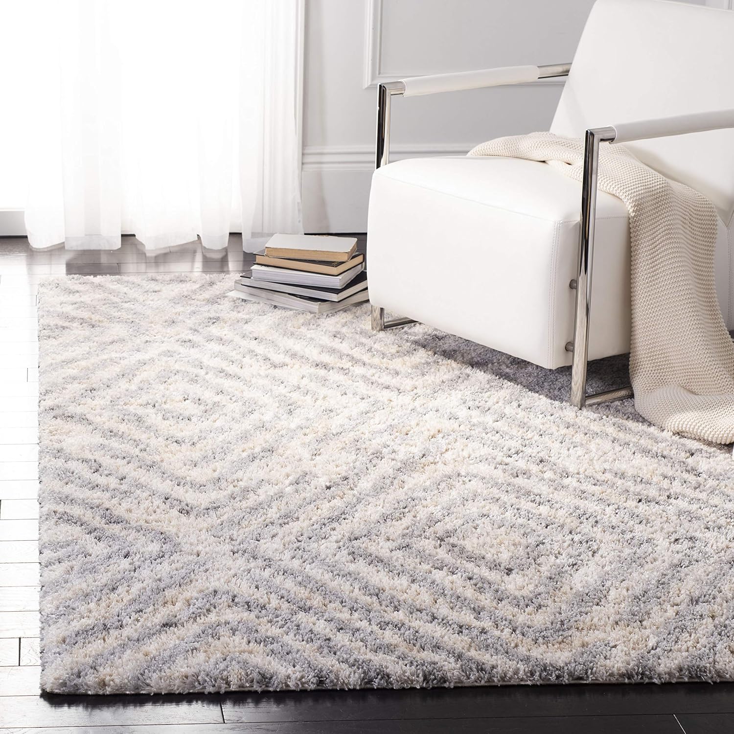 SAFAVIEH Berber Shag Collection Area Rug - 3'3" Square, Cream & Grey, Moroccan Design, Non-Shedding & Easy Care, 1.2-inch Thick Ideal for High Traffic Areas in Living Room, Bedroom (BER218A)