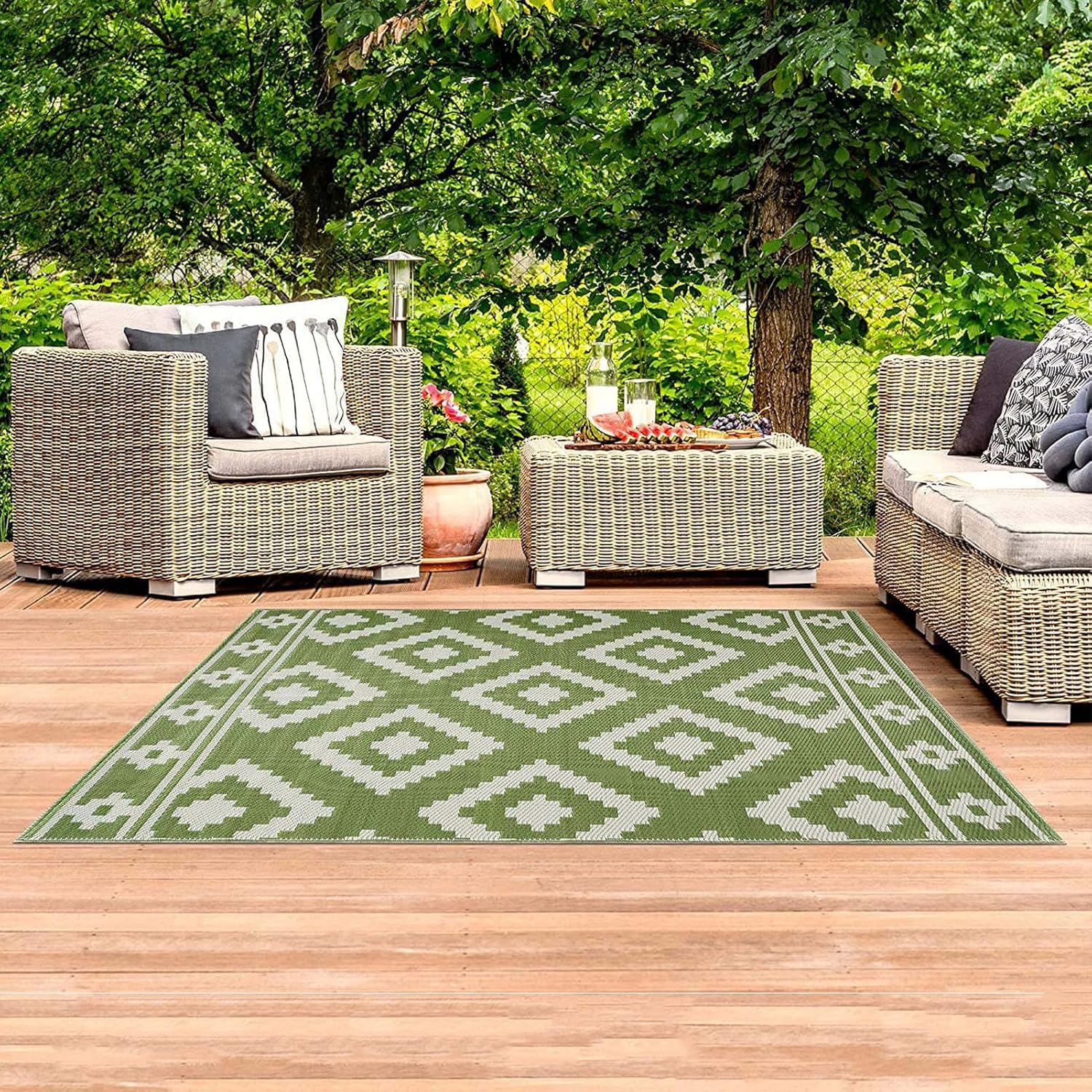 Wodoodporne dywaniki zewnętrzne na patio, recykling, plastikowa słomka, składana i przenośna mata ogrodowa, idealna do kamperów, zielona, 140 x 200 cm, trwała i stylowa dekoracja na zewnątrz