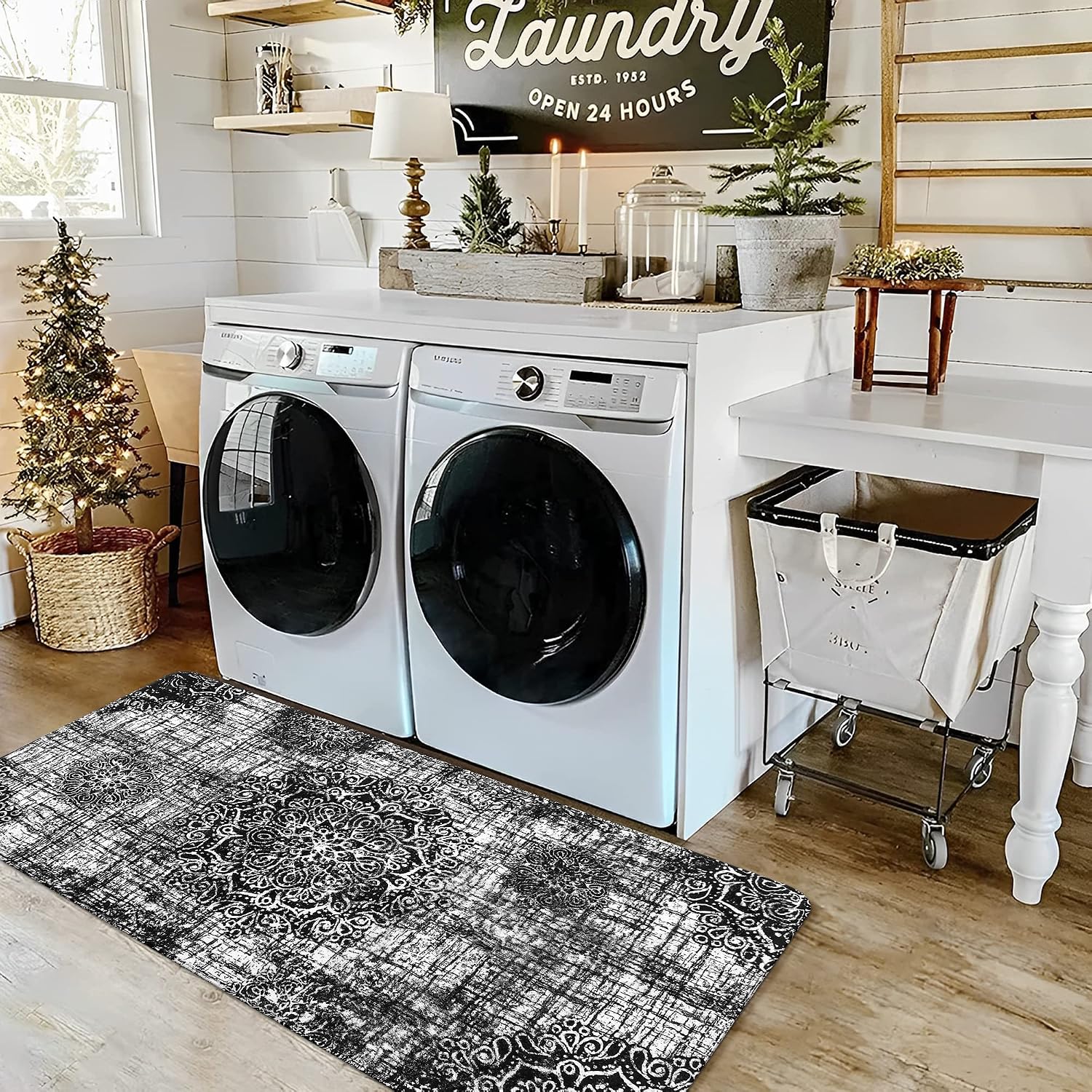 Lahome Vintage Medallion Black Runner Rug - 2x4 Rugs for Bedroom Non-Slip Soft Small Laundry Room Rug Kitchen Mat Accent Print Distressed Bathroom Carpet Runner for Hallway Entryway Living Room