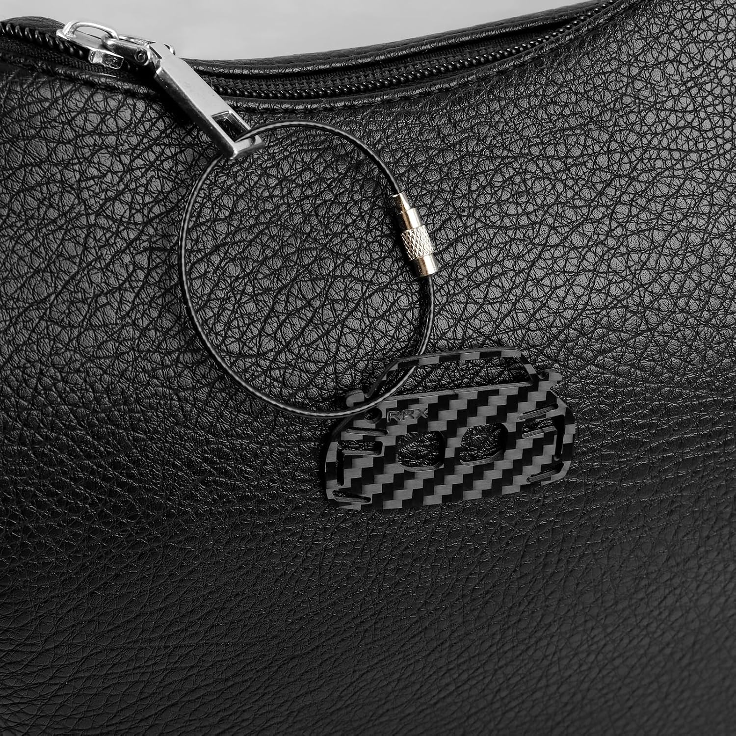 Genuine Carbon Fiber Creative EDC Car Keychain Compatible with BMW 7 Series 2023 2024 2025 Leather Key Ring CNC Precision Cut Gift for Car Enthusiasts