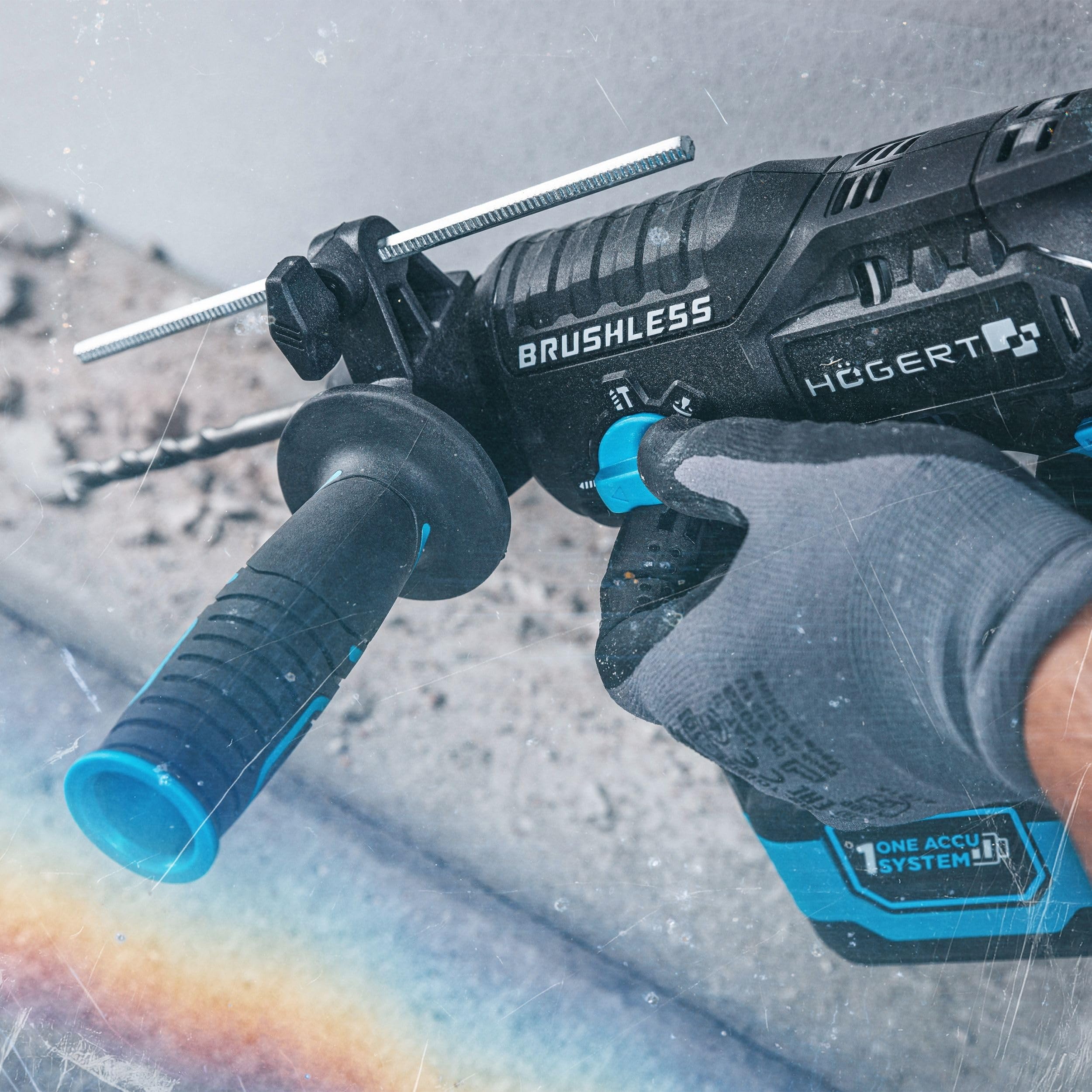 HÖGERT TECHNIK Martillo perforador a batería brushless 18V, 2,0 J, función cincelado, batería 4,0 Ah, cargador 4A, engranaje metálico, LED