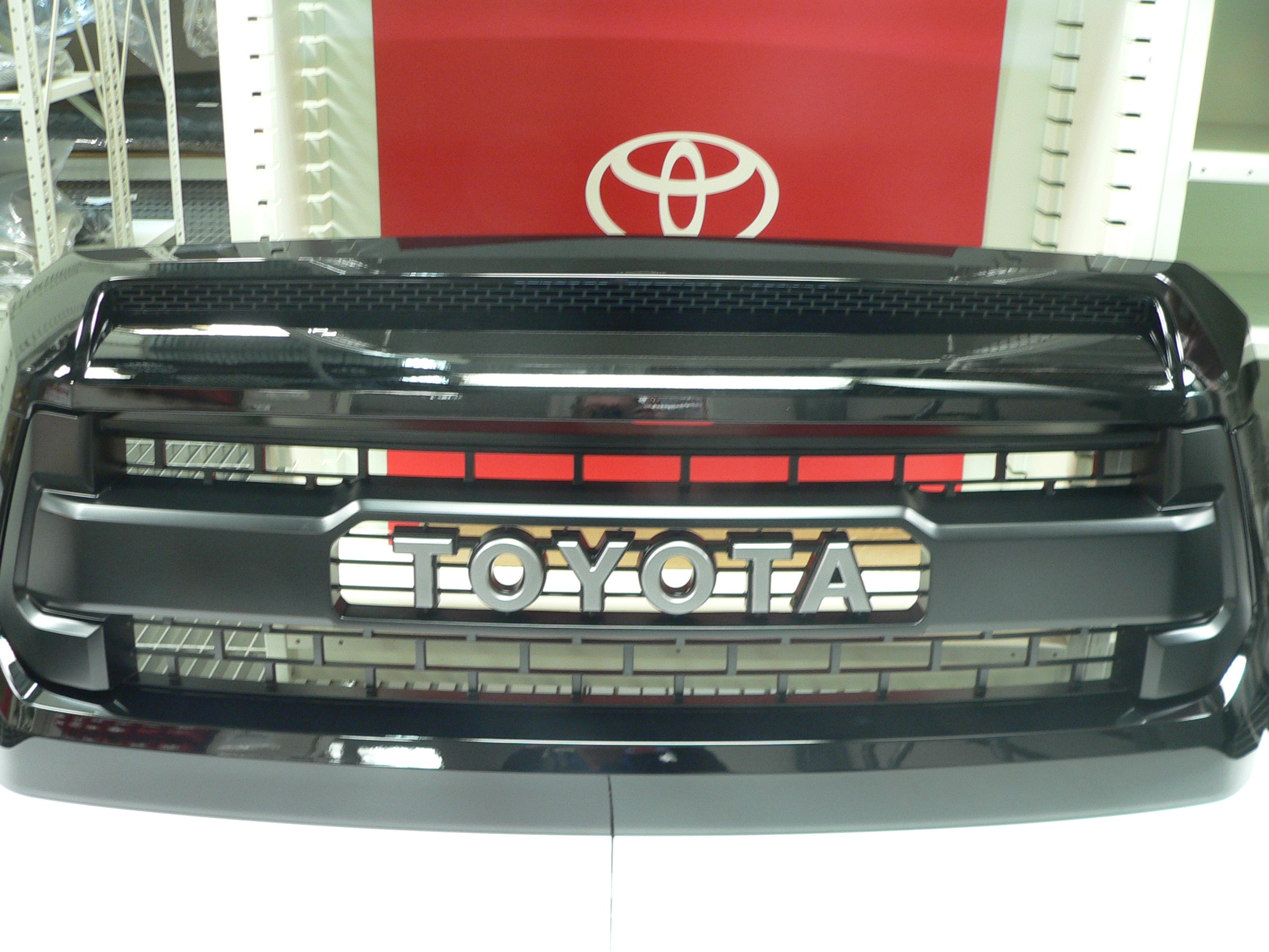 Amazon | トヨタ TRD Pro フードバルジ付きグリル | グリル | 車＆バイク