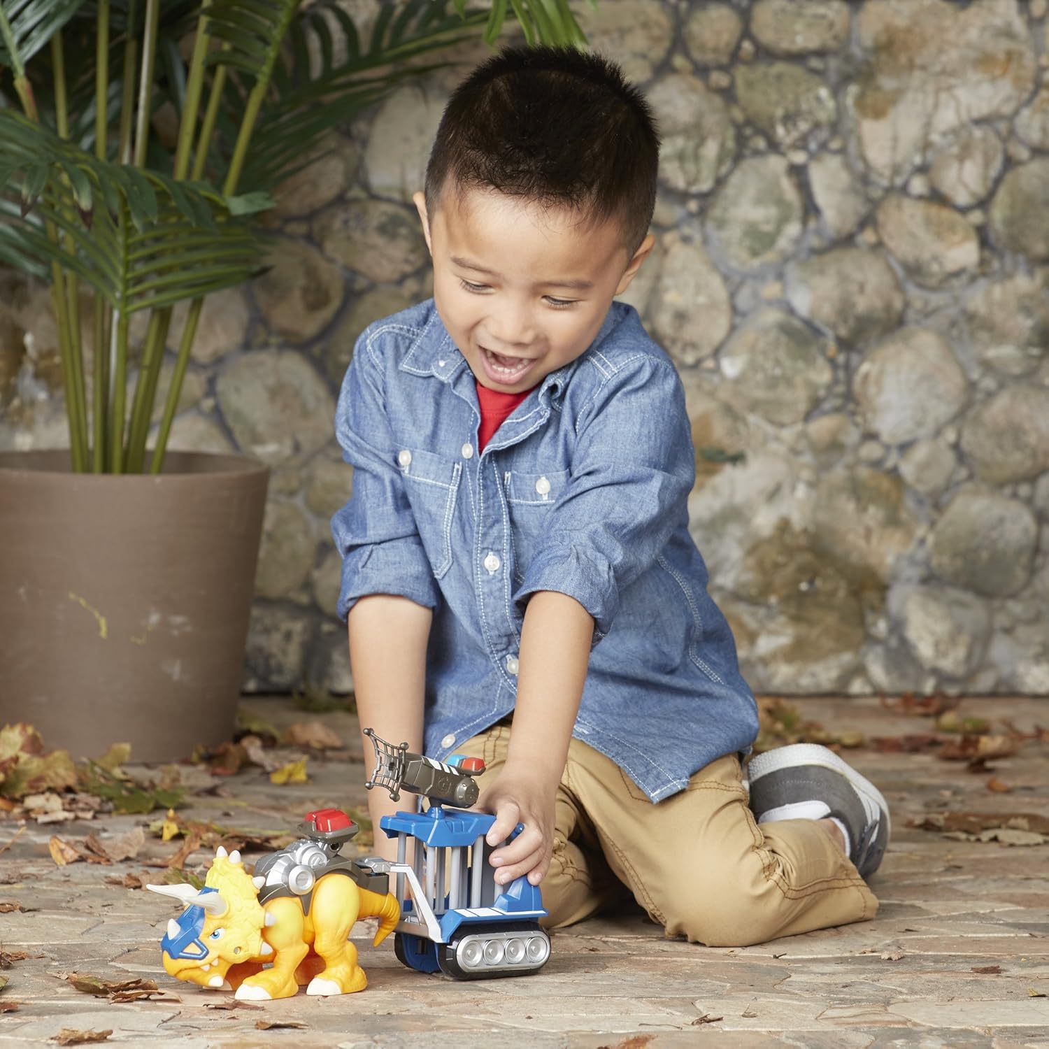 Playskool Heroes Chomp Squad Officer Lockup