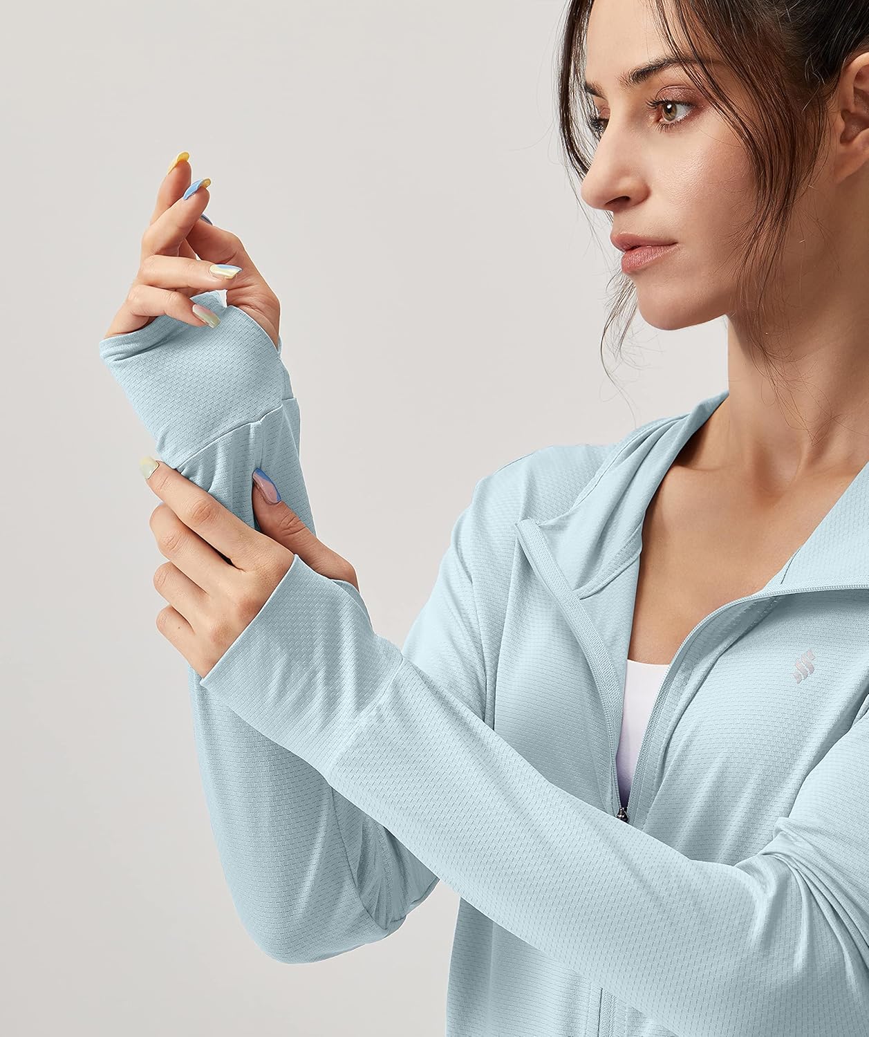 Soothfeel Women's UPF 50+ Sun Protection Hoodie Jacket Lightweight Long Sleeve Sun Shirt for Women with Pocket Hiking Outdoor - Image 3