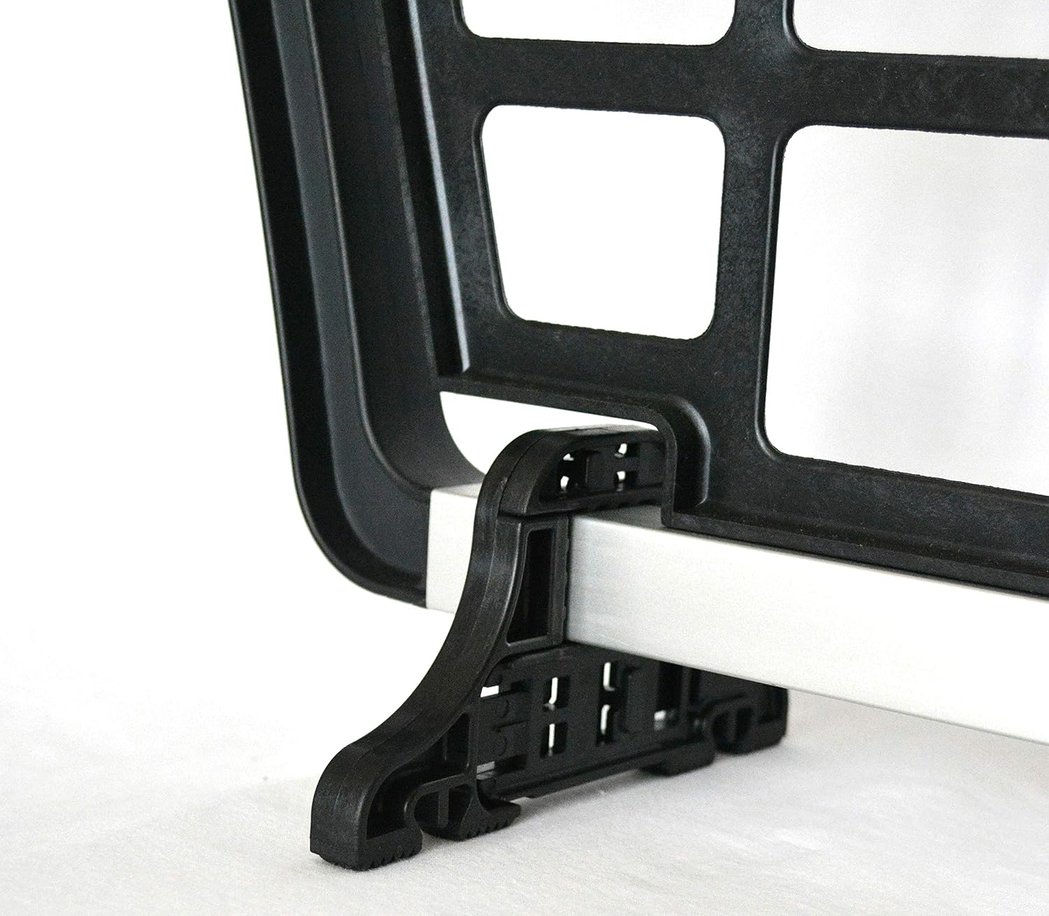 LZCG1101 Cargo Gate Truck Bed Divider – Compact