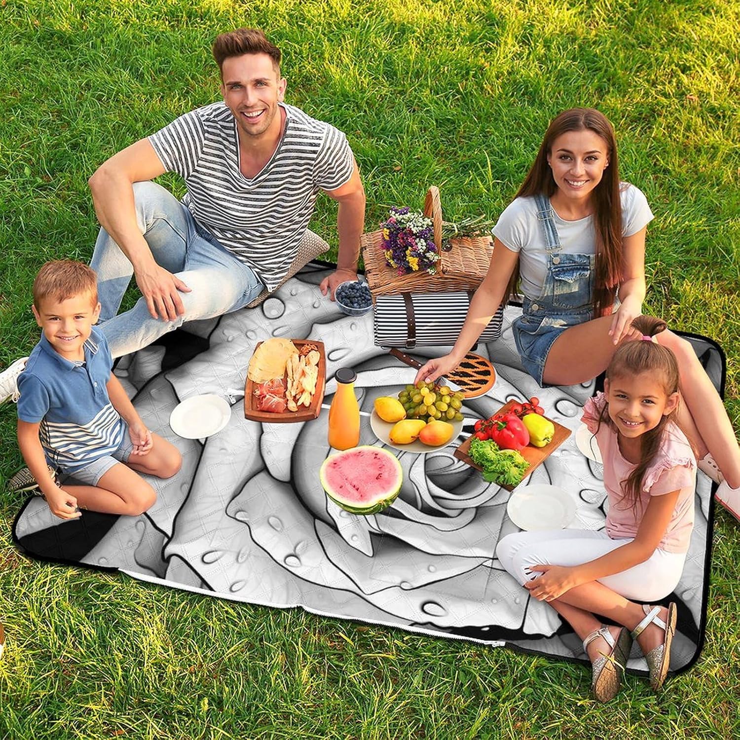 Black White Rose Picnic Blanket 150x100cm, Foldable 2-in-1 Picnic Mat and Tote Bag Portable Waterproof Beach Mat Sandproof Outdoor Blanket for Park, Hiking, Beach, Camping, Travel