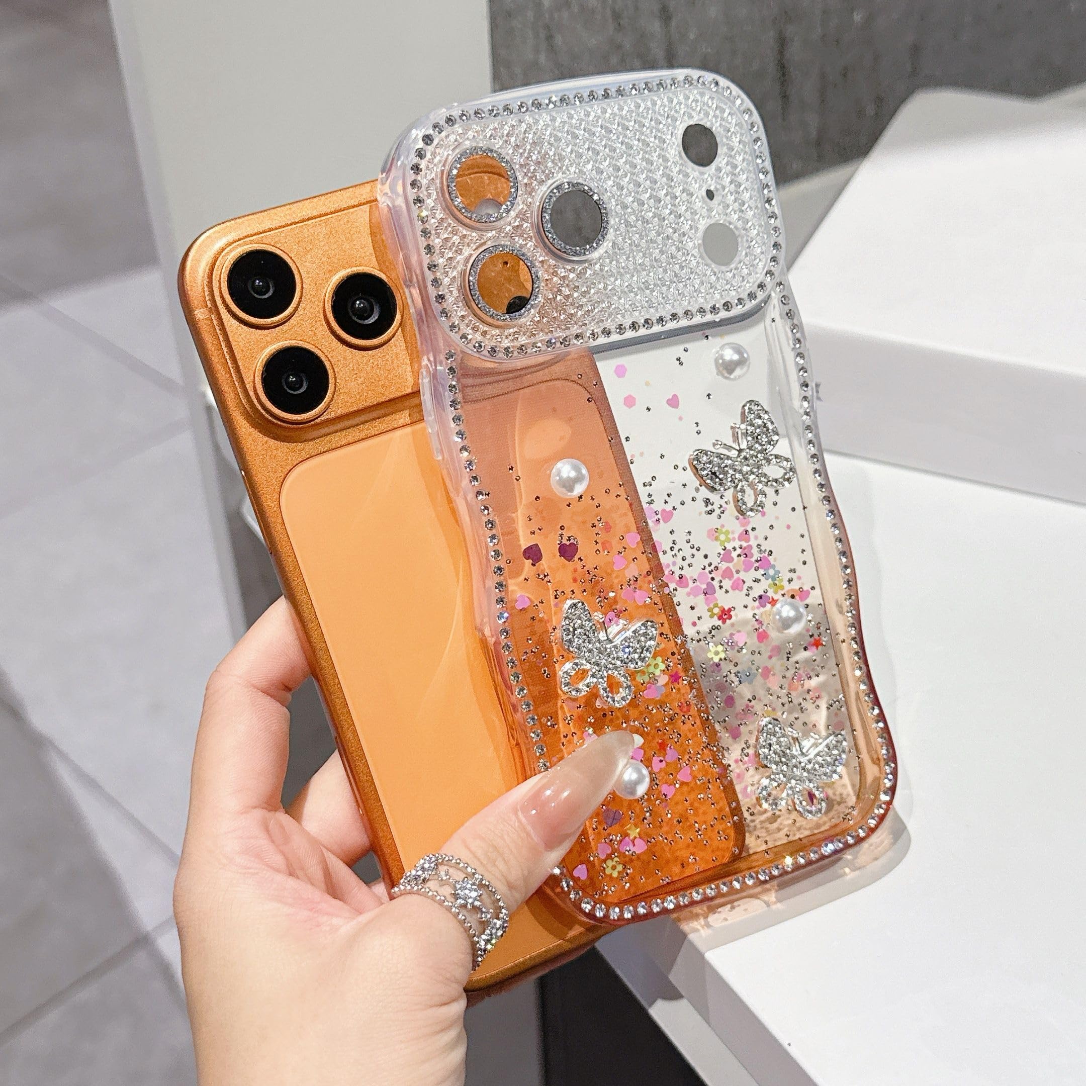 Funda para iPhone 17 16 15 14 13 Pro Max con brillo de diamantes de imitación, diseño degradado, correa para la muñeca, cordón y cubierta trasera a prueba de golpes (para iPhone 14 Pro/BL con cordón)