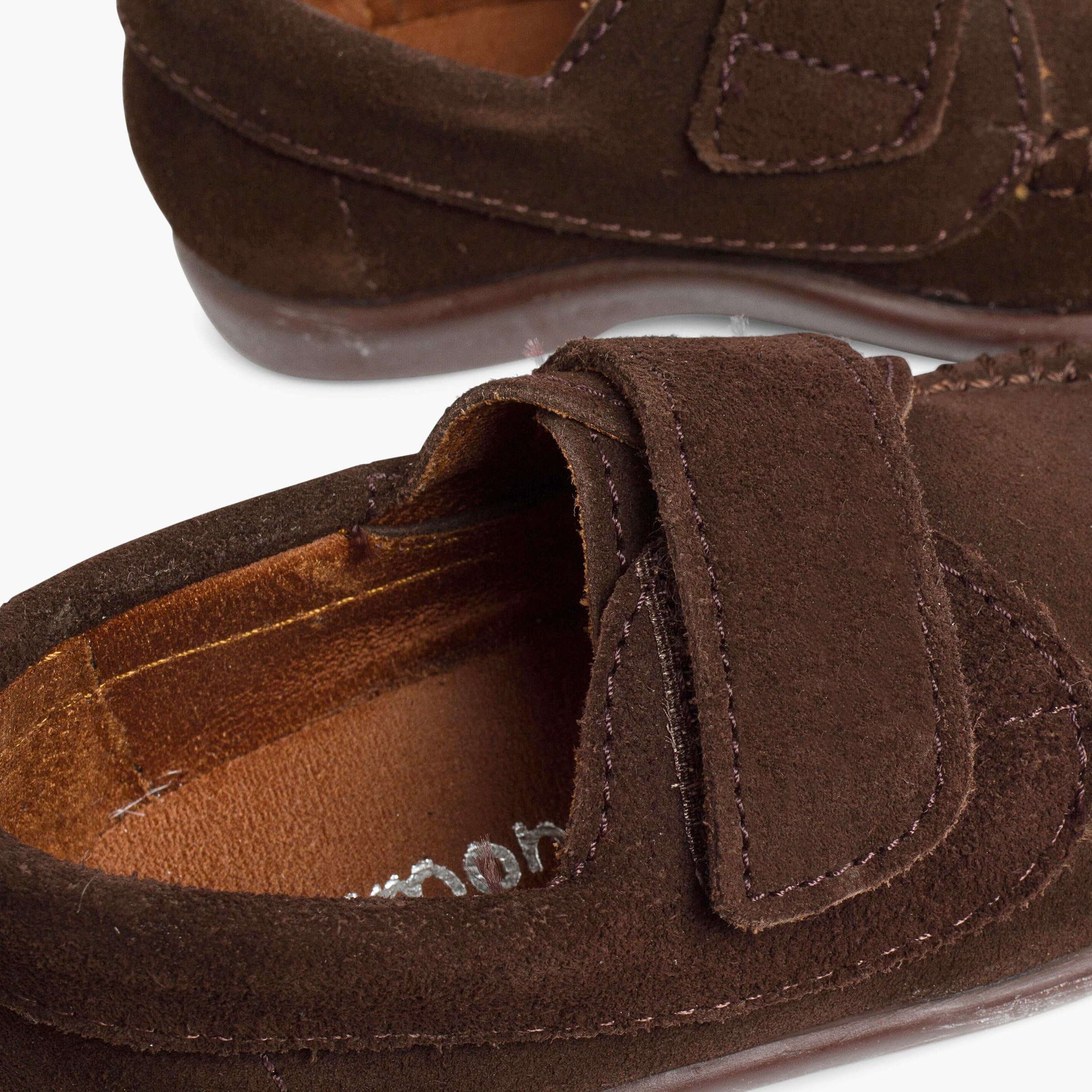 Pisamonas Mocassins en Suède avec À Scratch