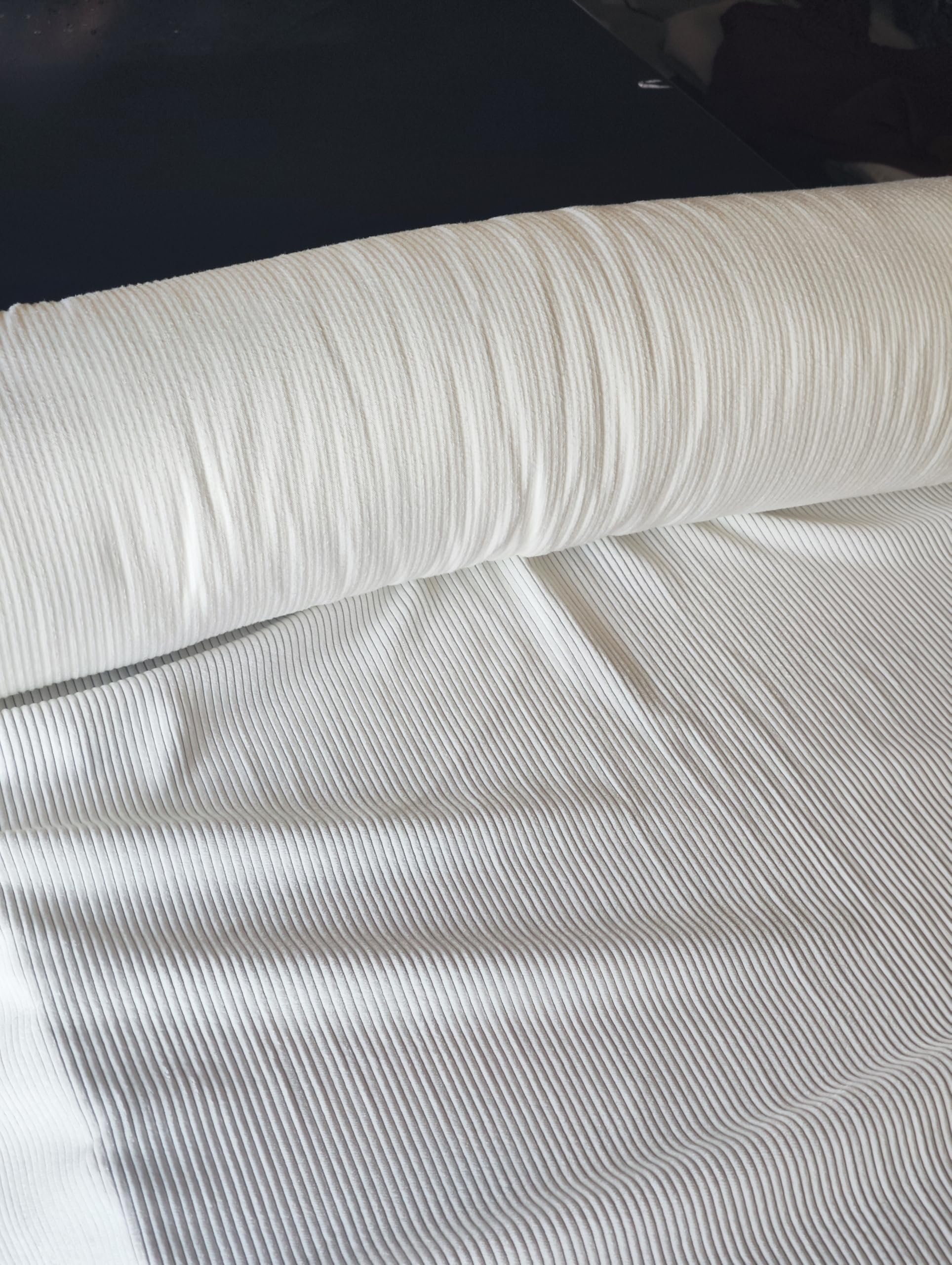Always fabrics - Tessuto Velluto a Coste al Metro - Stoffa Elasticizzata Pesante 380g/m² - Altezza 140cm - Per Abbigliamento, Rivestimento Cuscini e Arredo Casa (Bianco, 5 Metri)