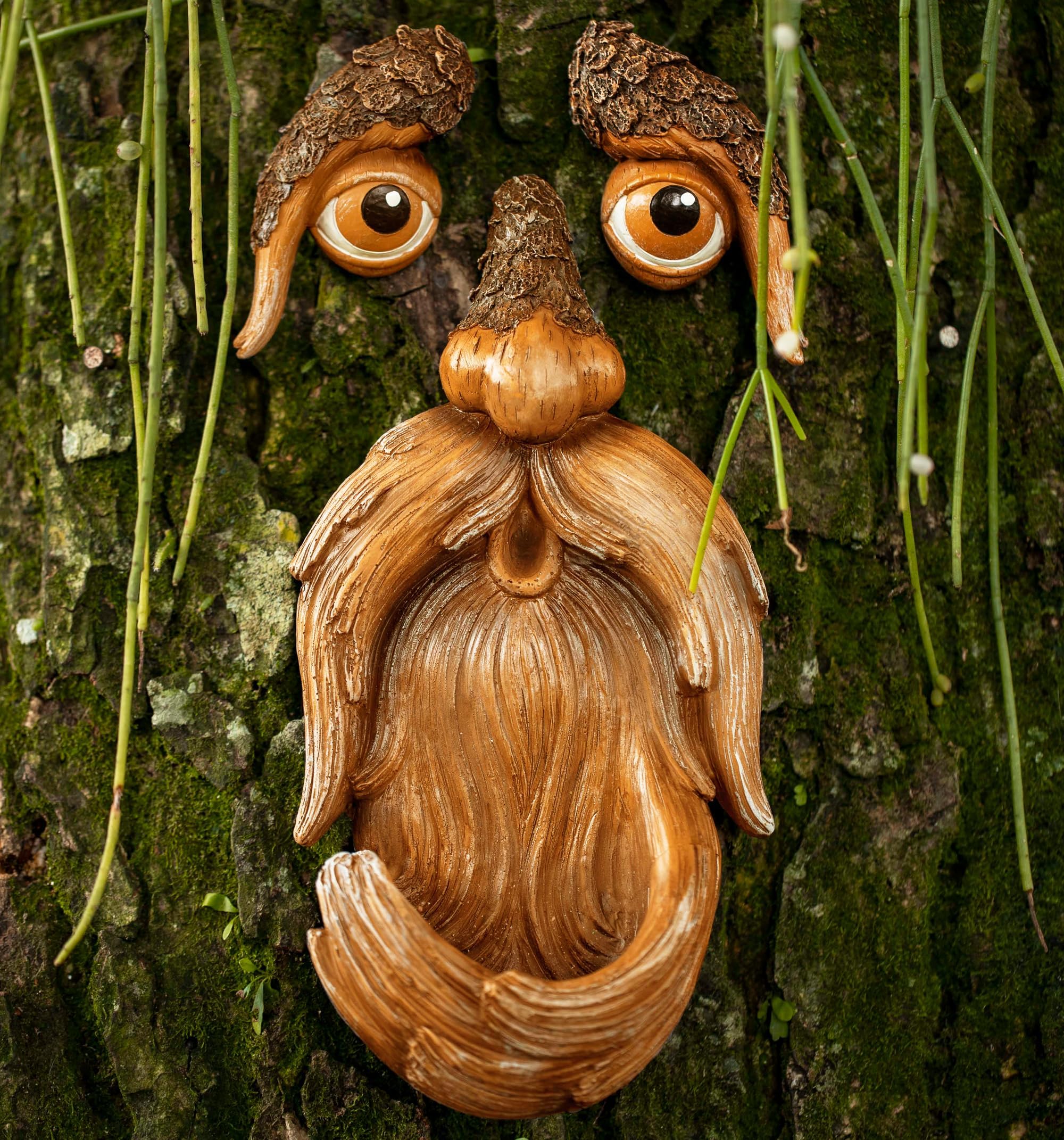 Old Man Tree Hugger - Garden Peeker Yard Art - Outdoor Tree Hugger Sculpture Whimsical Tree Face Garden Decoration
