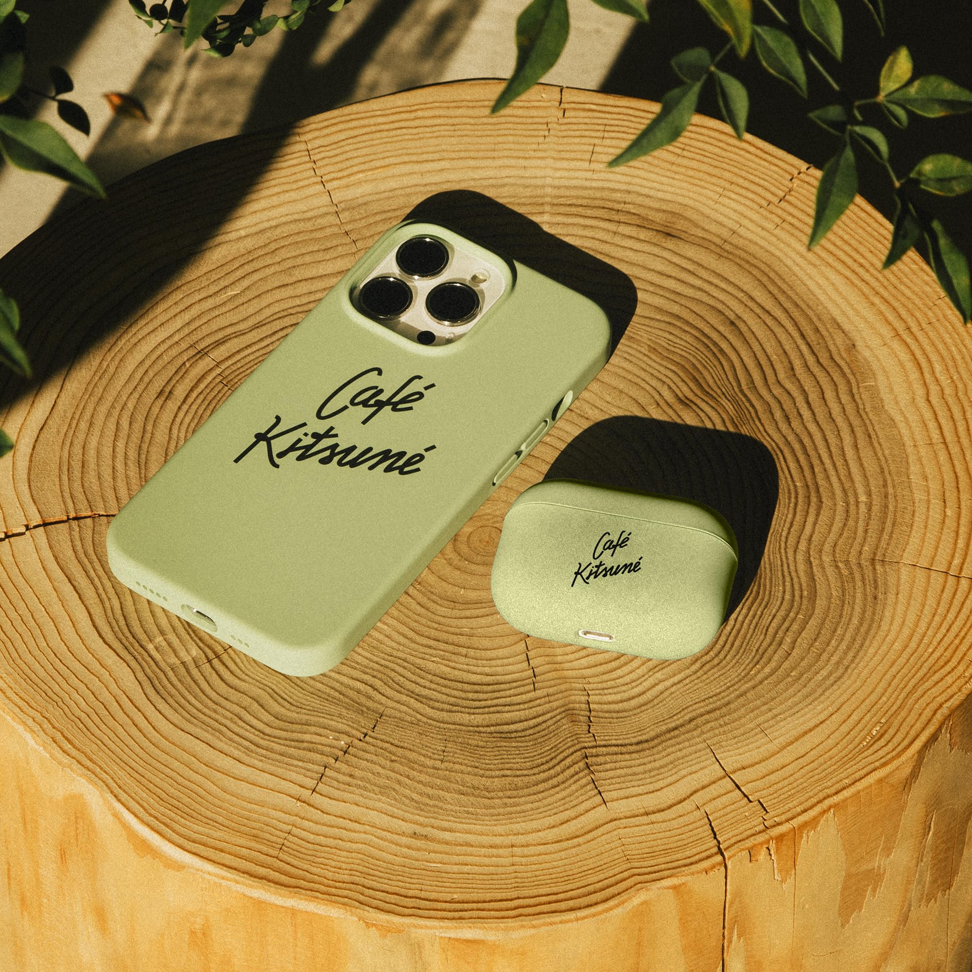 Amazon | Native Union (ネイティブユニオン) x Maison Kitsuné