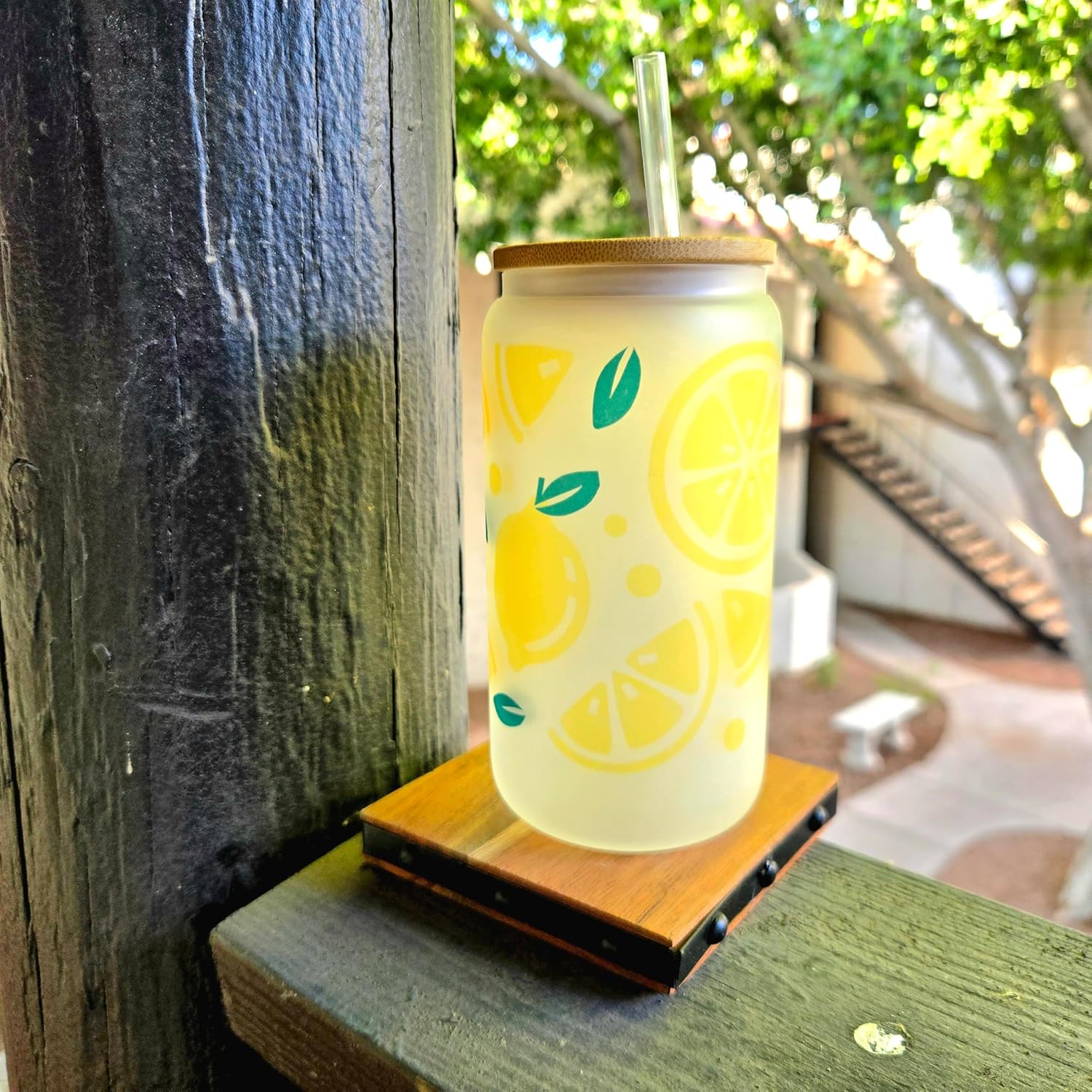 Lemonade Matte Finish Glass Tumbler with Bamboo Lid. Travel cup holder size - Hand crafted long lasting design of Lemon Slices and leaves - Image 2