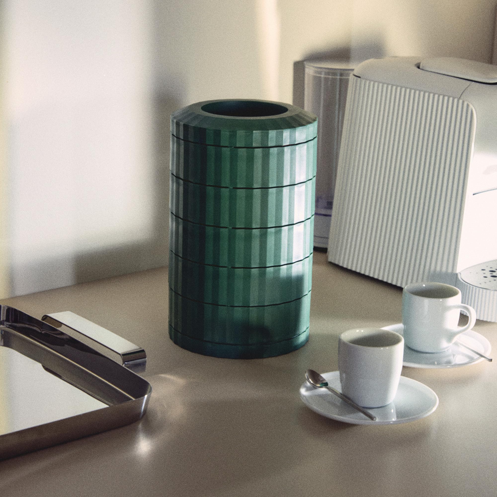 Alessi Plissé MDL19 GR - Contenitore Portacapsule Nespresso a 5 Piani Rotanti, in Resina Termoplastica, Verde