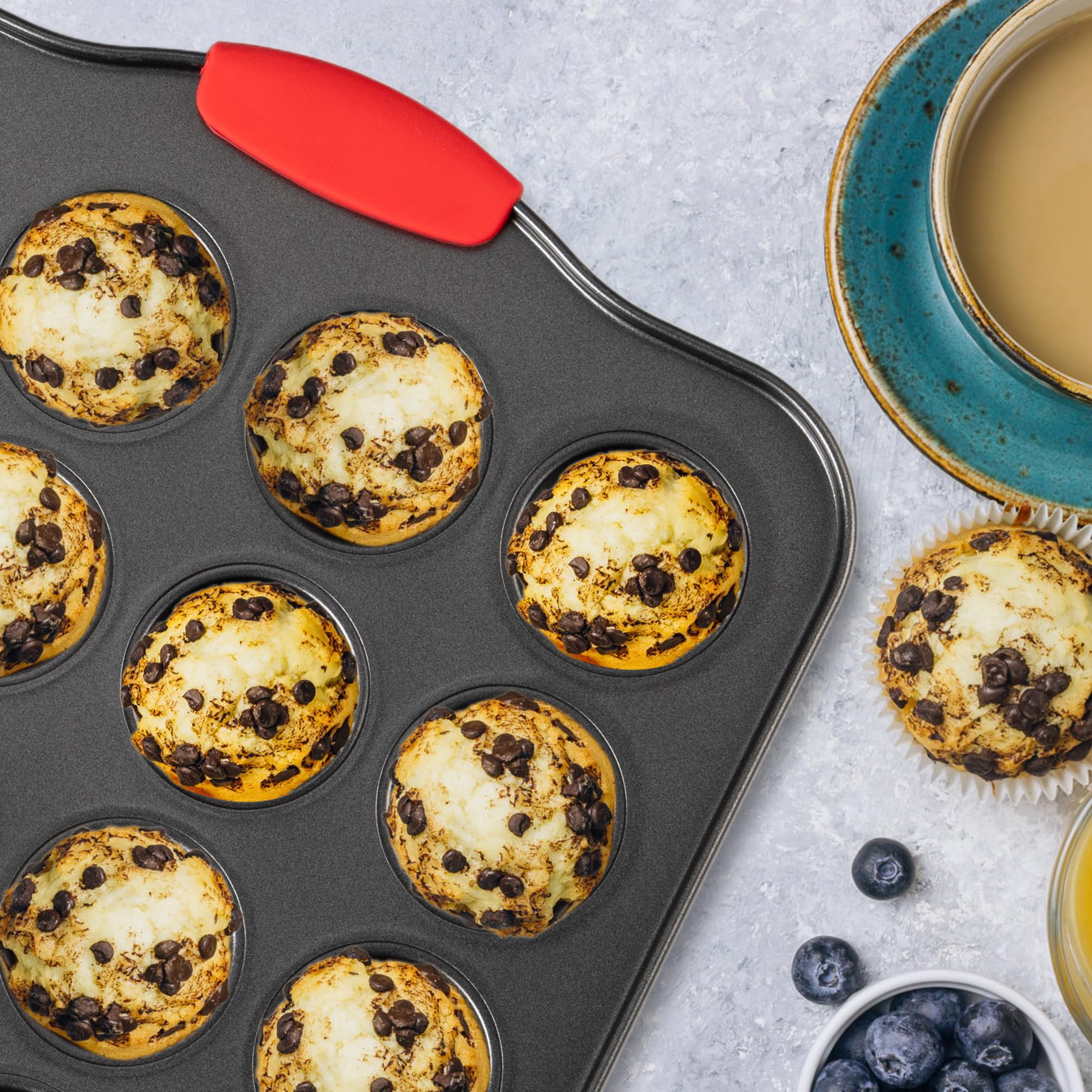 Lot de 2 mini moules à muffins, 24 cavités, antiadhésifs, robustes avec poignées en silicone
