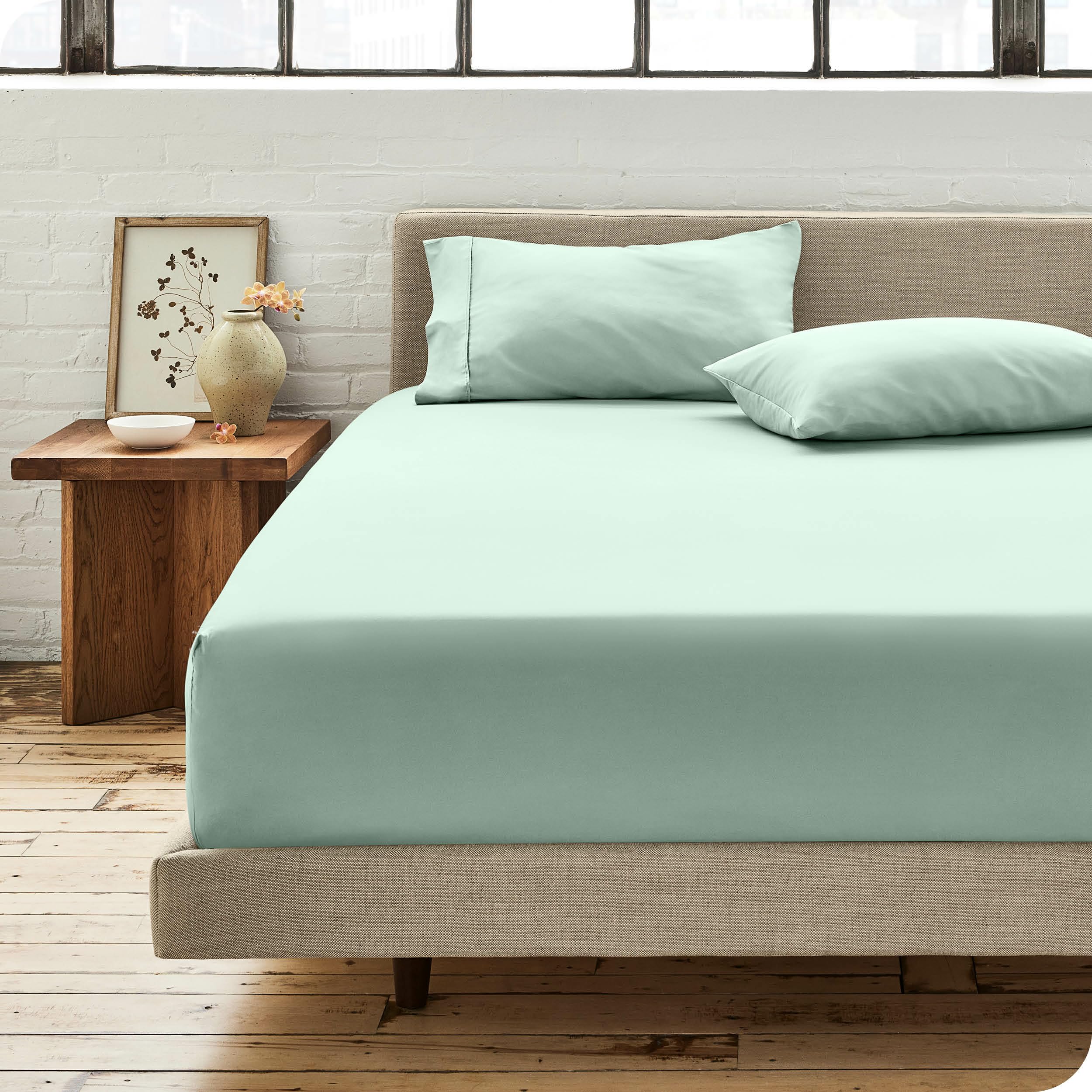 Bare Home 100% Organic Cotton Queen Fitted Bottom Sheet - Crisp Percale Weave - Lightweight & Breathable - Deep Pocket Fitted Sheet (Queen, Willow)