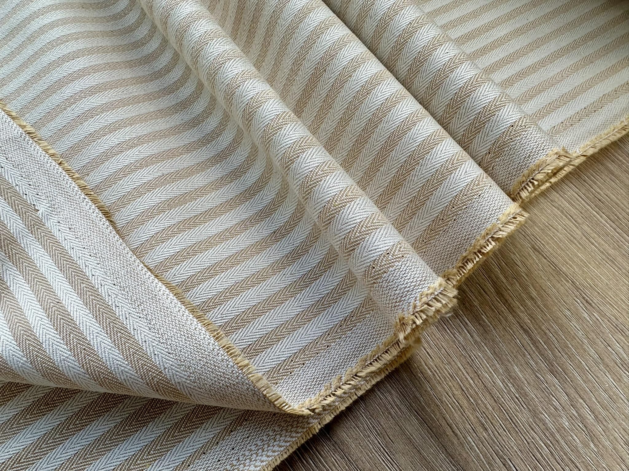 Tissu à chevrons 5 mm aspect lin effet lin rayé, lignes crème, décoration d'intérieur, couture – 328 cm extra large – Vendu au mètre – Miel