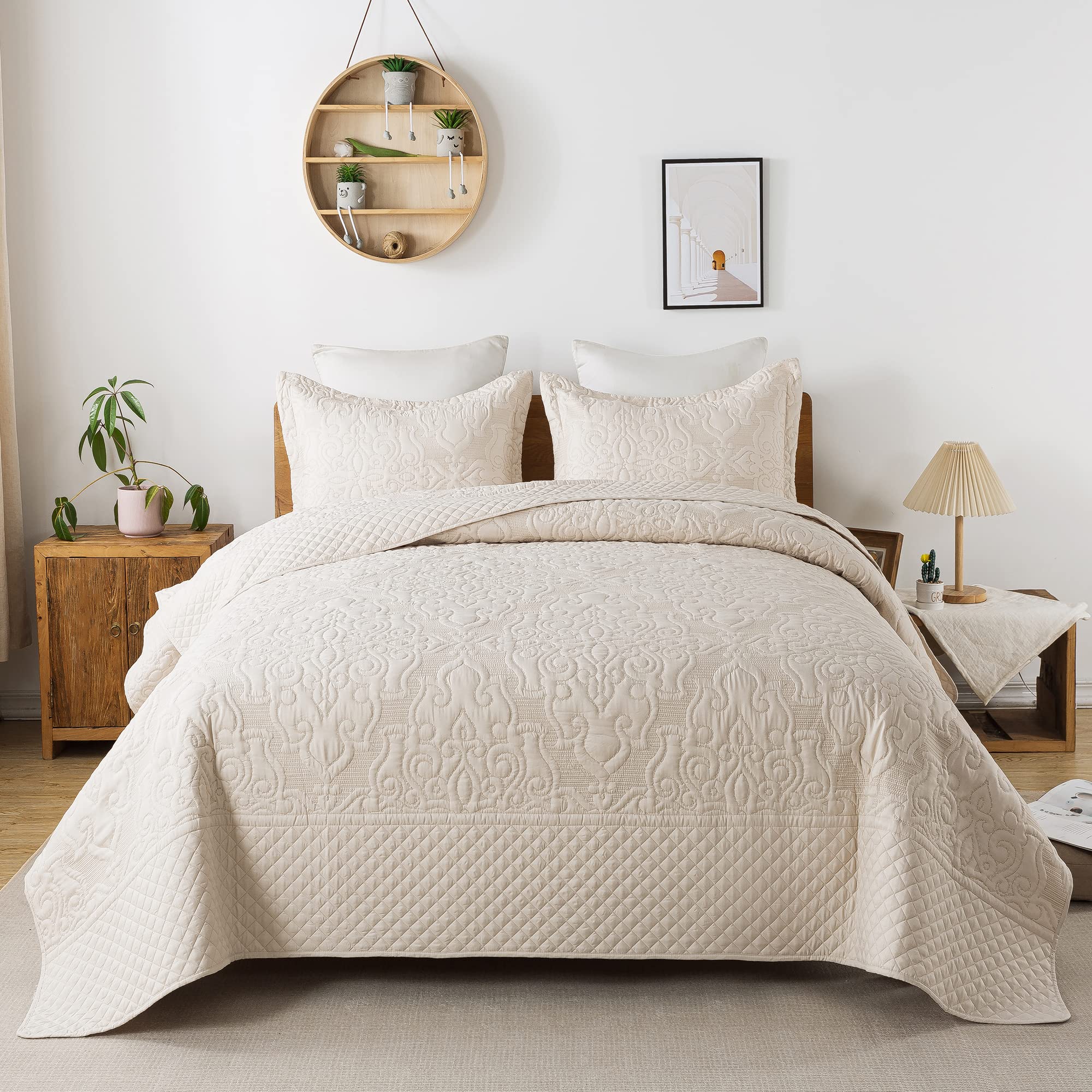 Travan 3-Piece Queen Quilt Set Quilted Bedspread Oversized Microfiber Lightweight Bedspread Coverlet Set with Shams Bedding Set for All Season, Beige, Queen Size