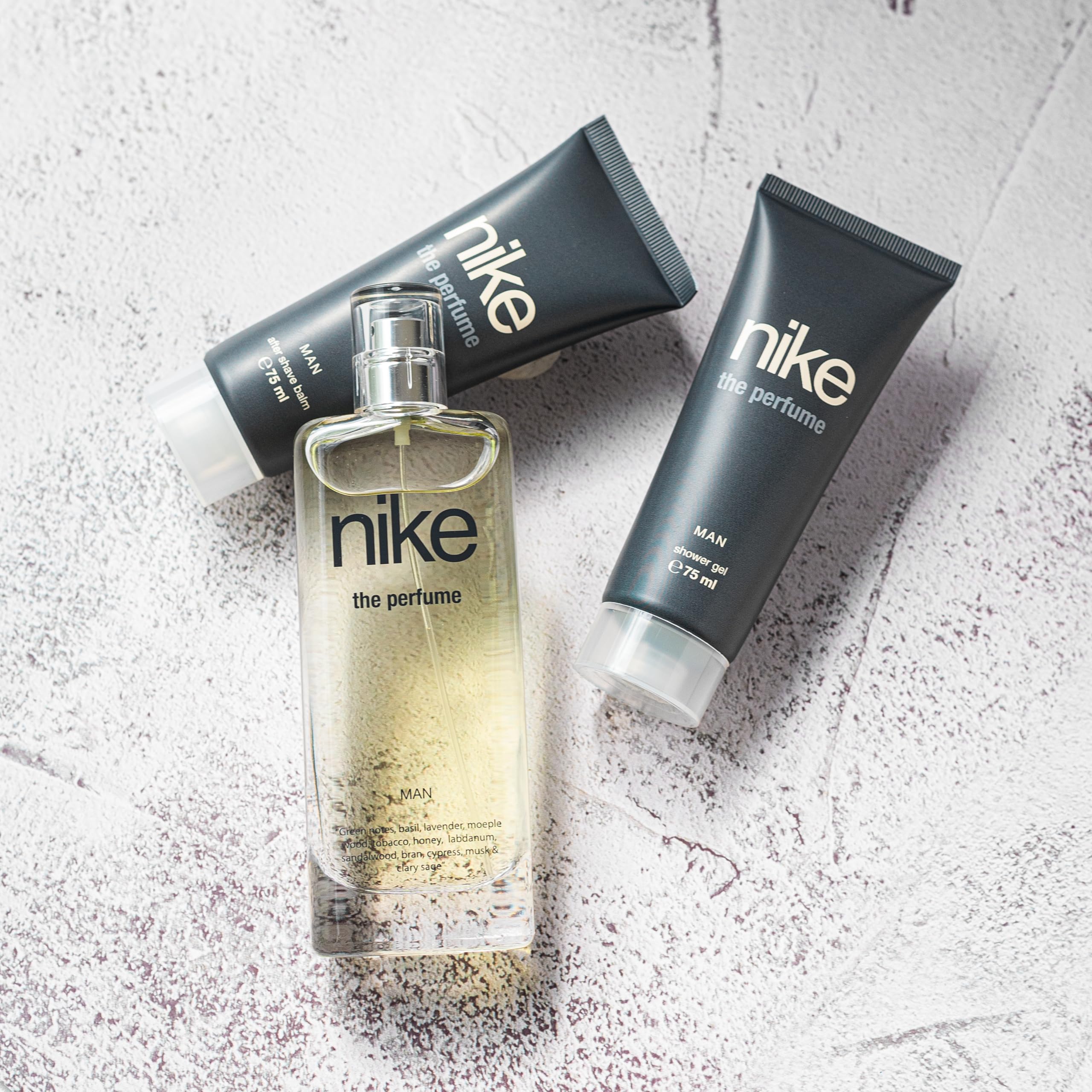 NIKE - The Perfume Man Colonia 75 ml + After Shave + Gel de Baño, Estuche de Regalo Hombre, Eau de Toilette Natural y Masculino, Aromática Amaderada, Fragancia Intensa, Juvenil y Duradera