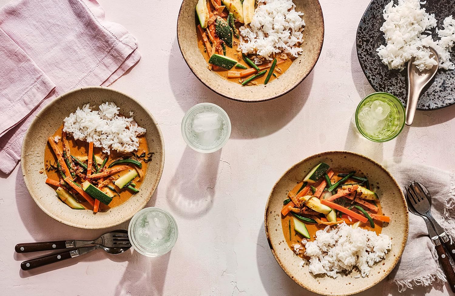 The Giggling Squid Cookbook: Tantalising Thai Dishes to Enjoy Together