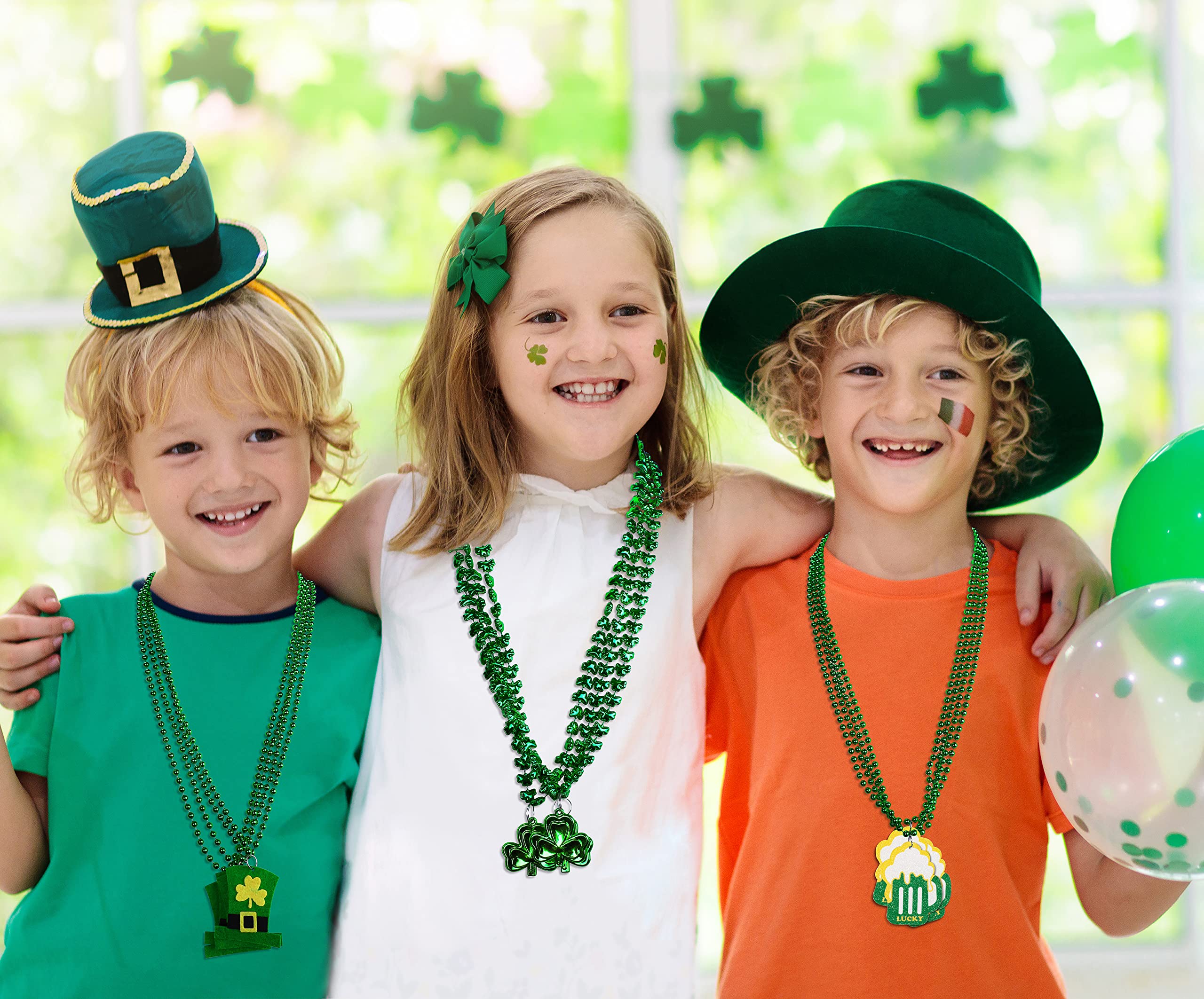 Moon Boat 18PCS St. Patrick's Day Shamrock Necklace Clover Green Bead Party Favors Irish Beer Decorations Supplies