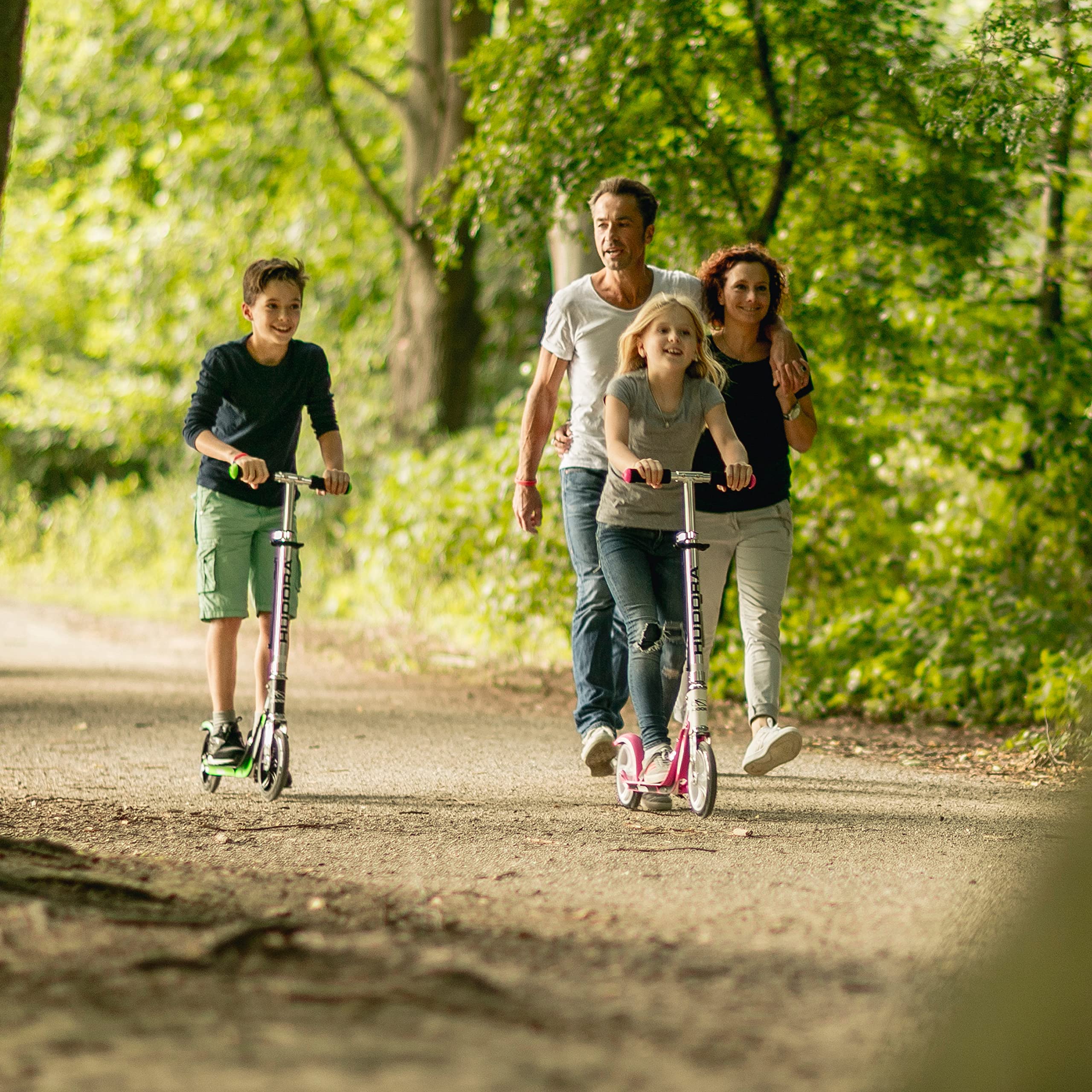 HUDORA BigWheel 125 Scooter - Sicherer & hochwertiger Aluminium-Roller für Kinder - Höhenverstellbarer & zusammenklappbarer Cityroller für bis zu 100kg - Stabiler Tretroller mit Tragegurt