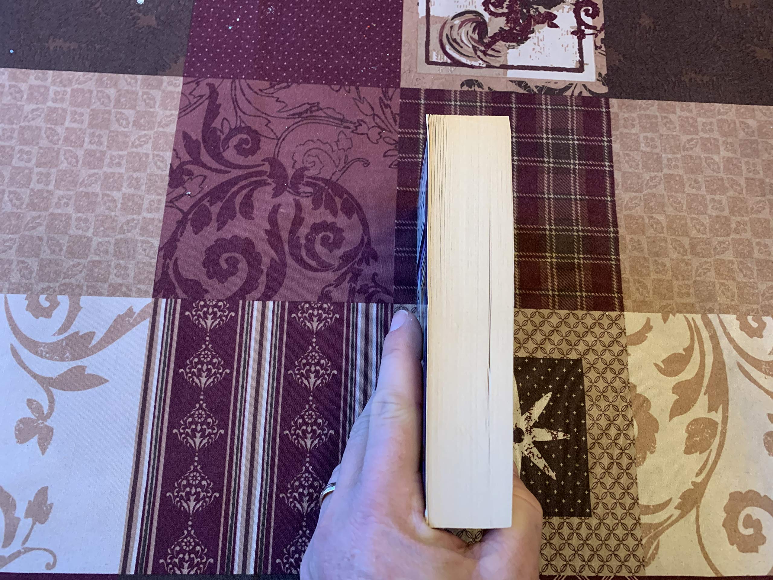 Whats Bred In the Bone [Paperback] Robertson Davies - PT02