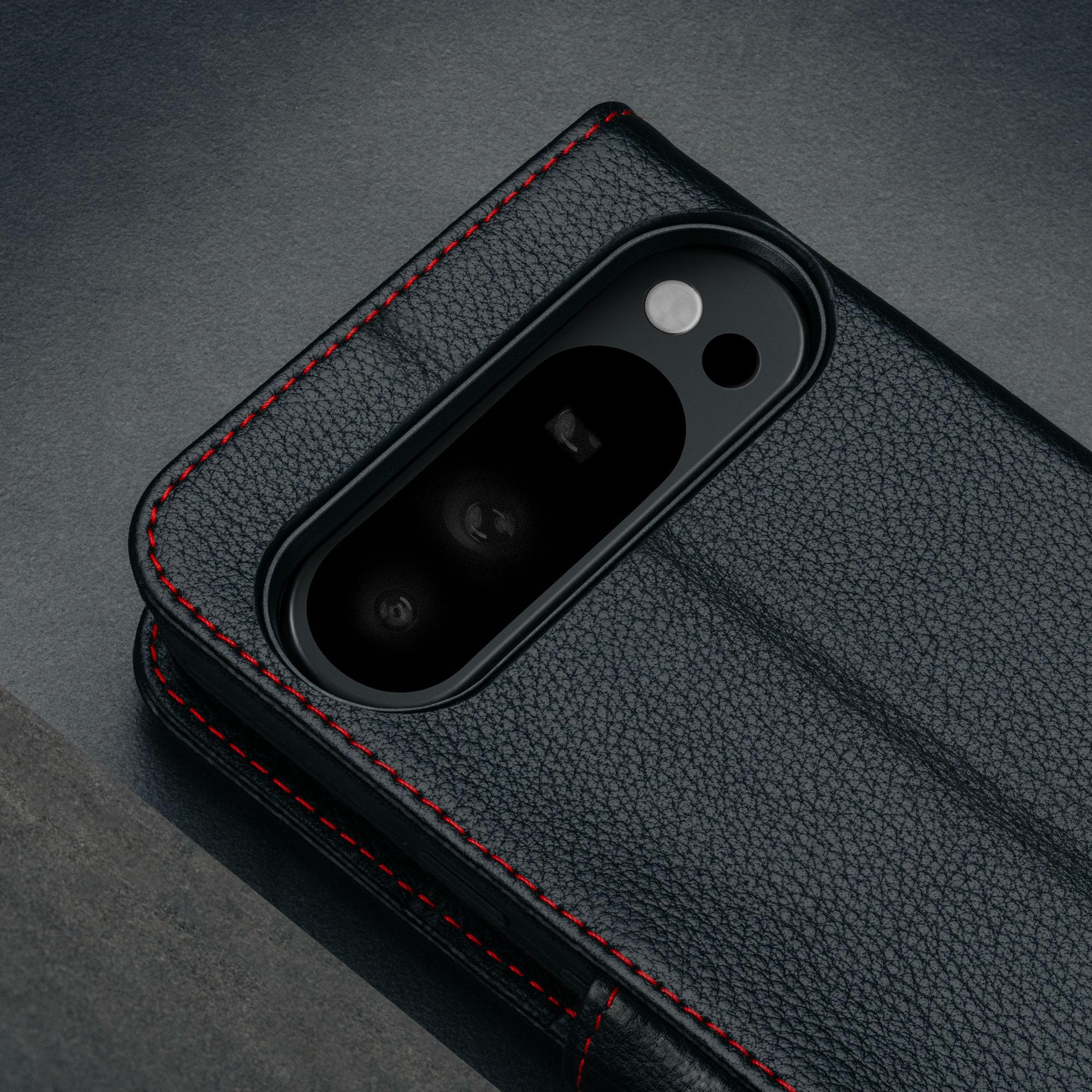 TORRO Hülle kompatibel mit Google Pixel 9 Pro XL – Echt Leder Hülle mit Standfunktion und Kartenfächern (Schwarz)
