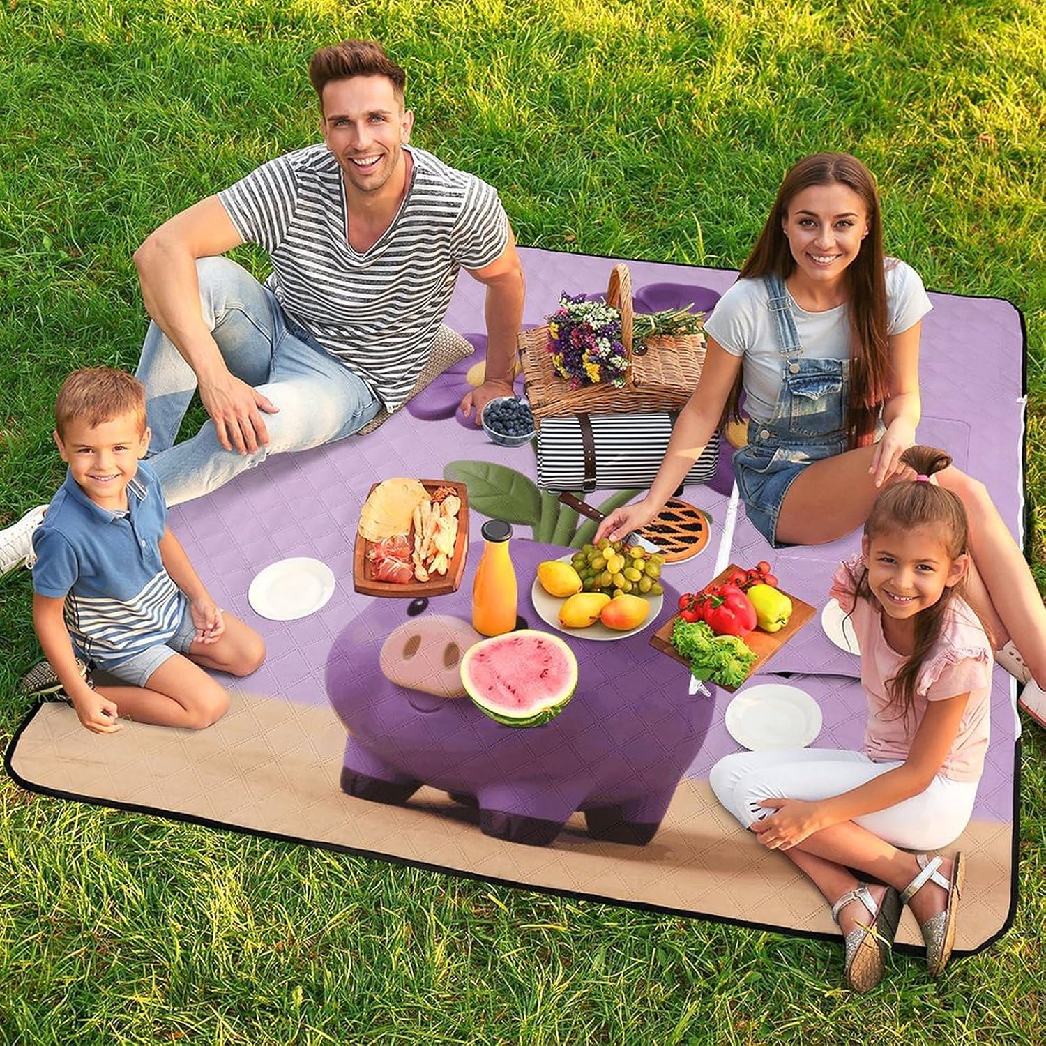 Purple Heart Piggy Pig Flowers Picnic Blanket with Zipper Water Resistant Sand Free Picnic Mat Washable Foldable Easy Carry Beach Blanket for Lawn Beach Hiking Camping