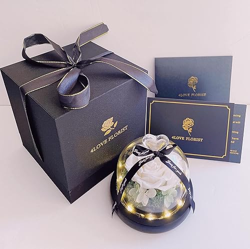 Ramo floral hecho a mano con diseño de rosa real preservada en cúpula de cristal