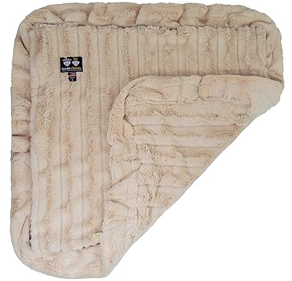 Bessie and Barnie Natural Beauty Luxury Ultra Plush Faux Fur Pet, Dog, Cat, Puppy Super Soft Reversible Blanket (Multiple Sizes)