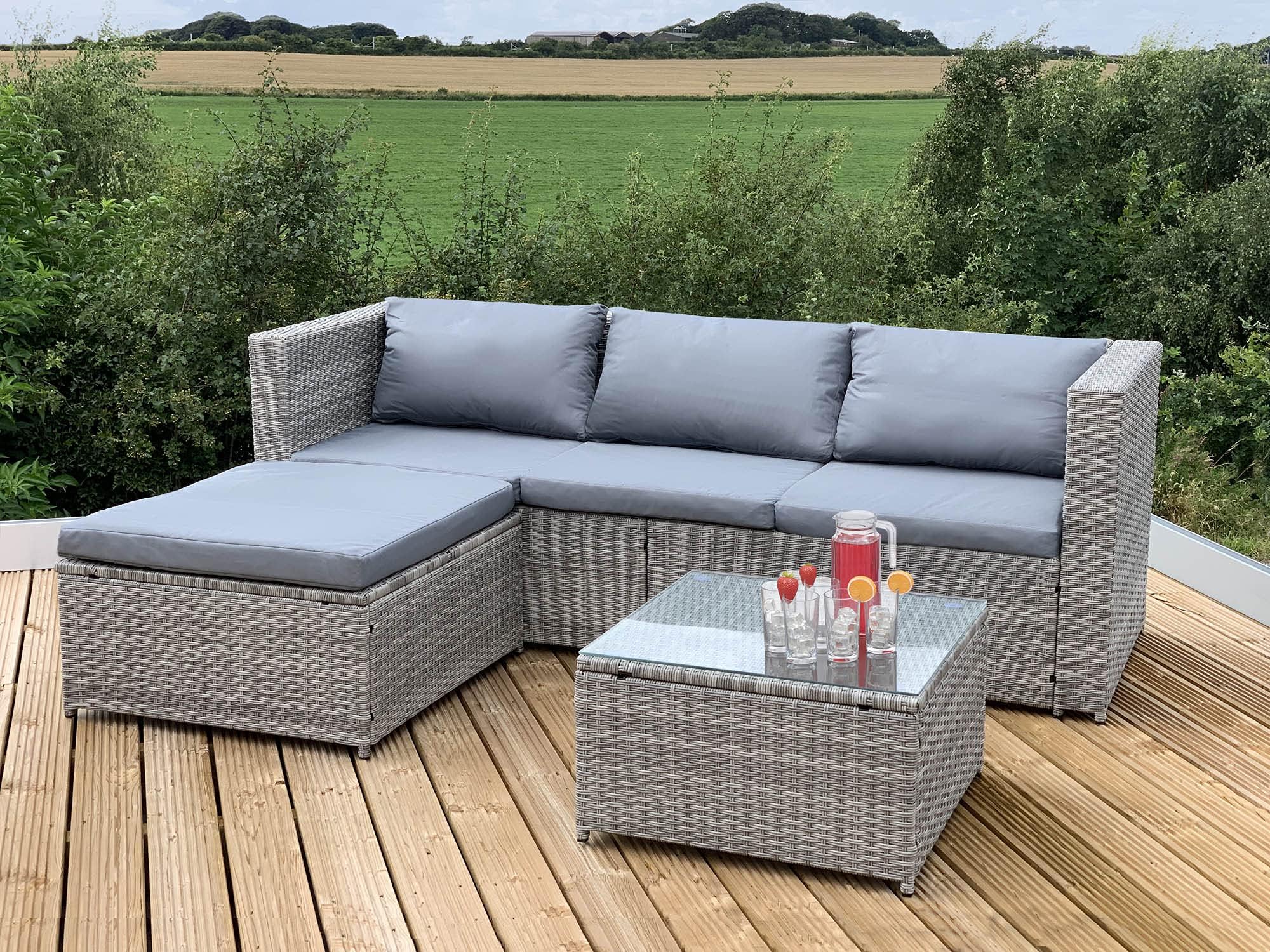 Outsunny 5 Pieces PE Rattan Garden Furniture Set with Cushions, Outdoor